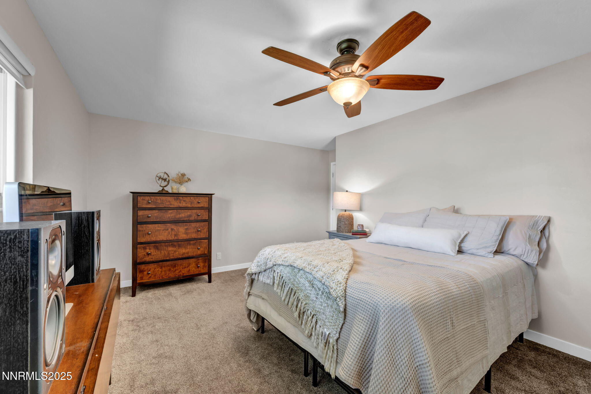 151-web-or-mls-1535-davidson-way