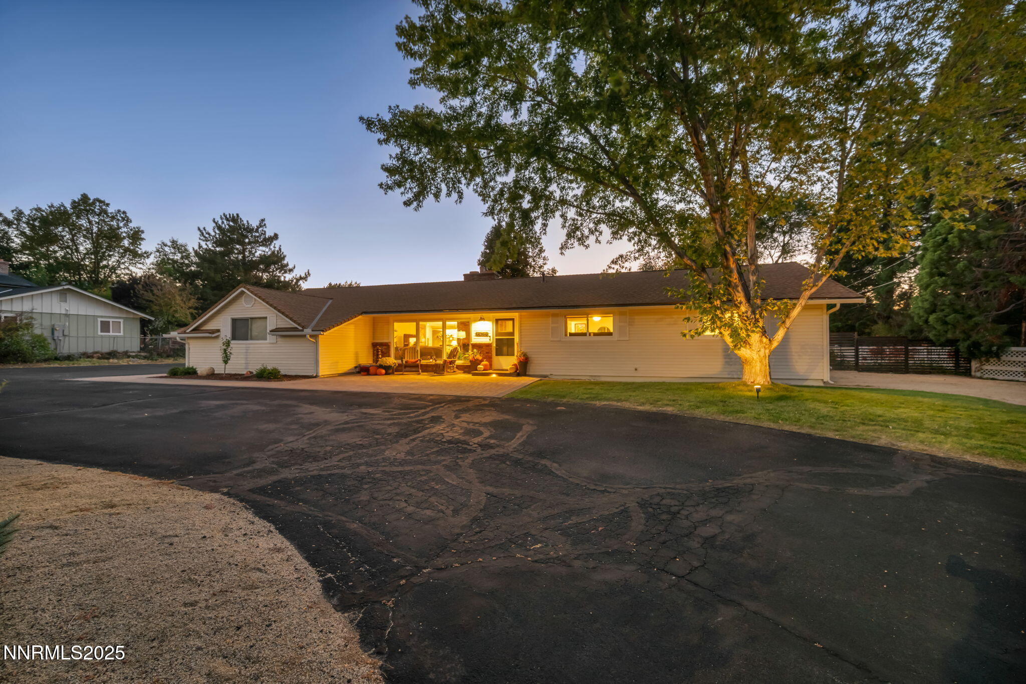 4-web-or-mls-1535-davidson-way