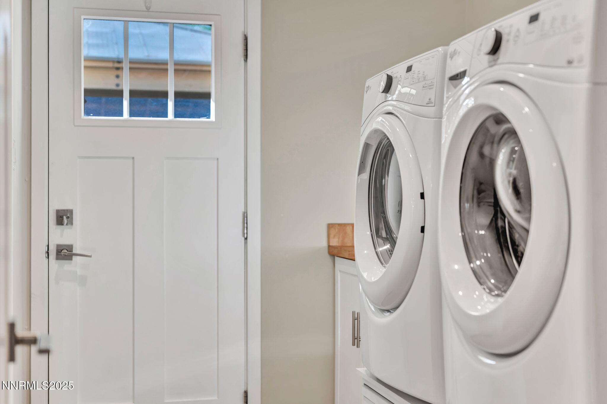 140-web-or-mls-1535-davidson-way