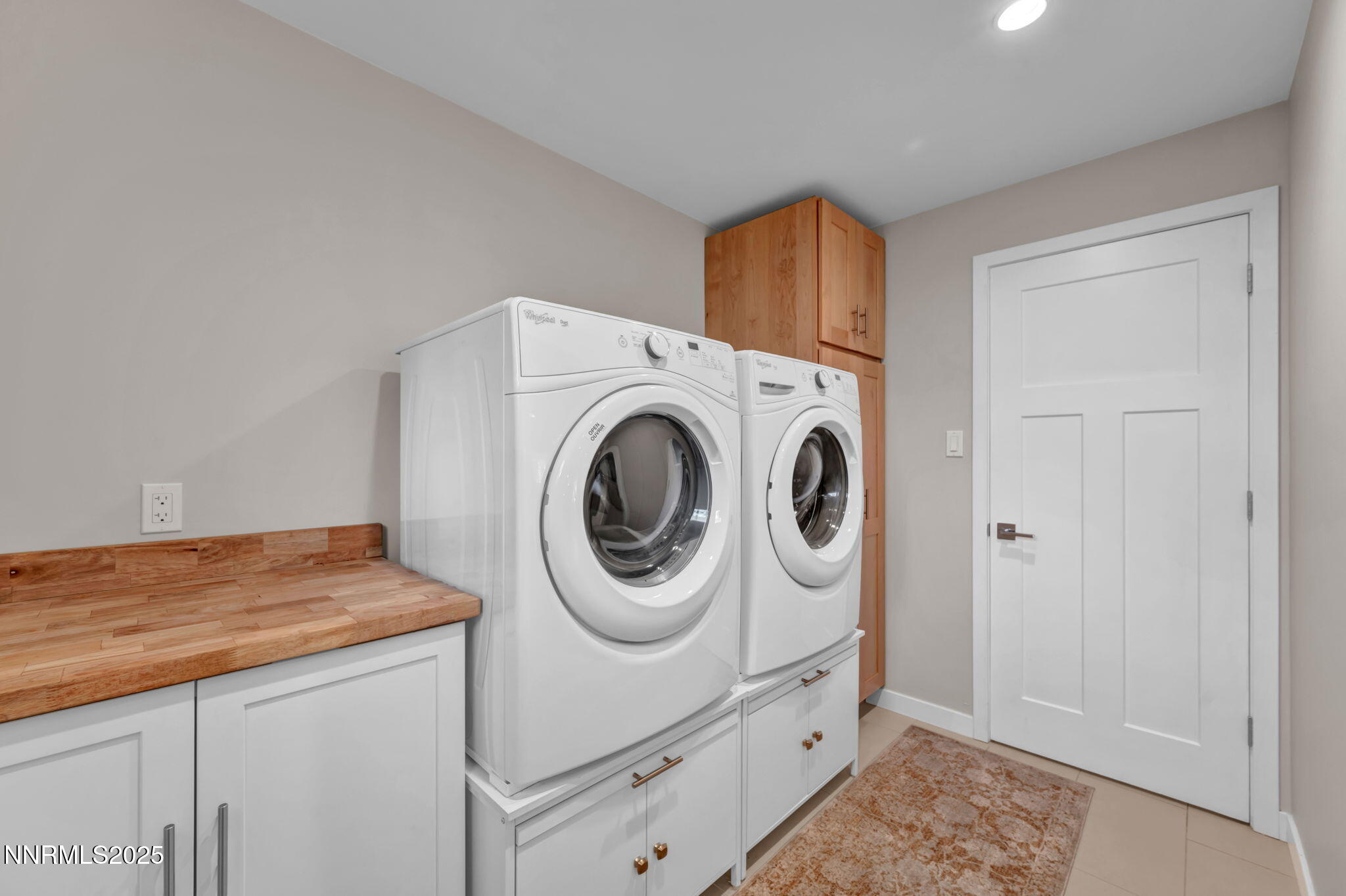 156-web-or-mls-1535-davidson-way