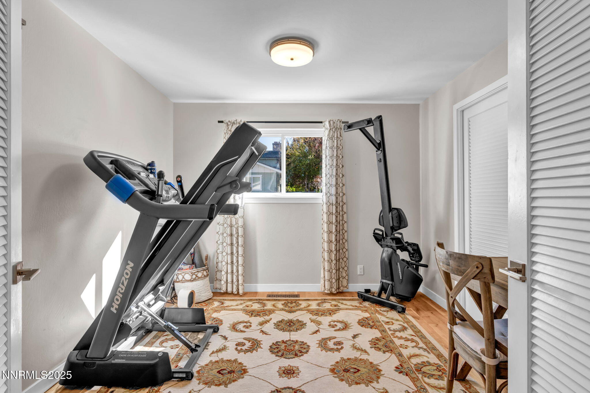 157-web-or-mls-1535-davidson-way