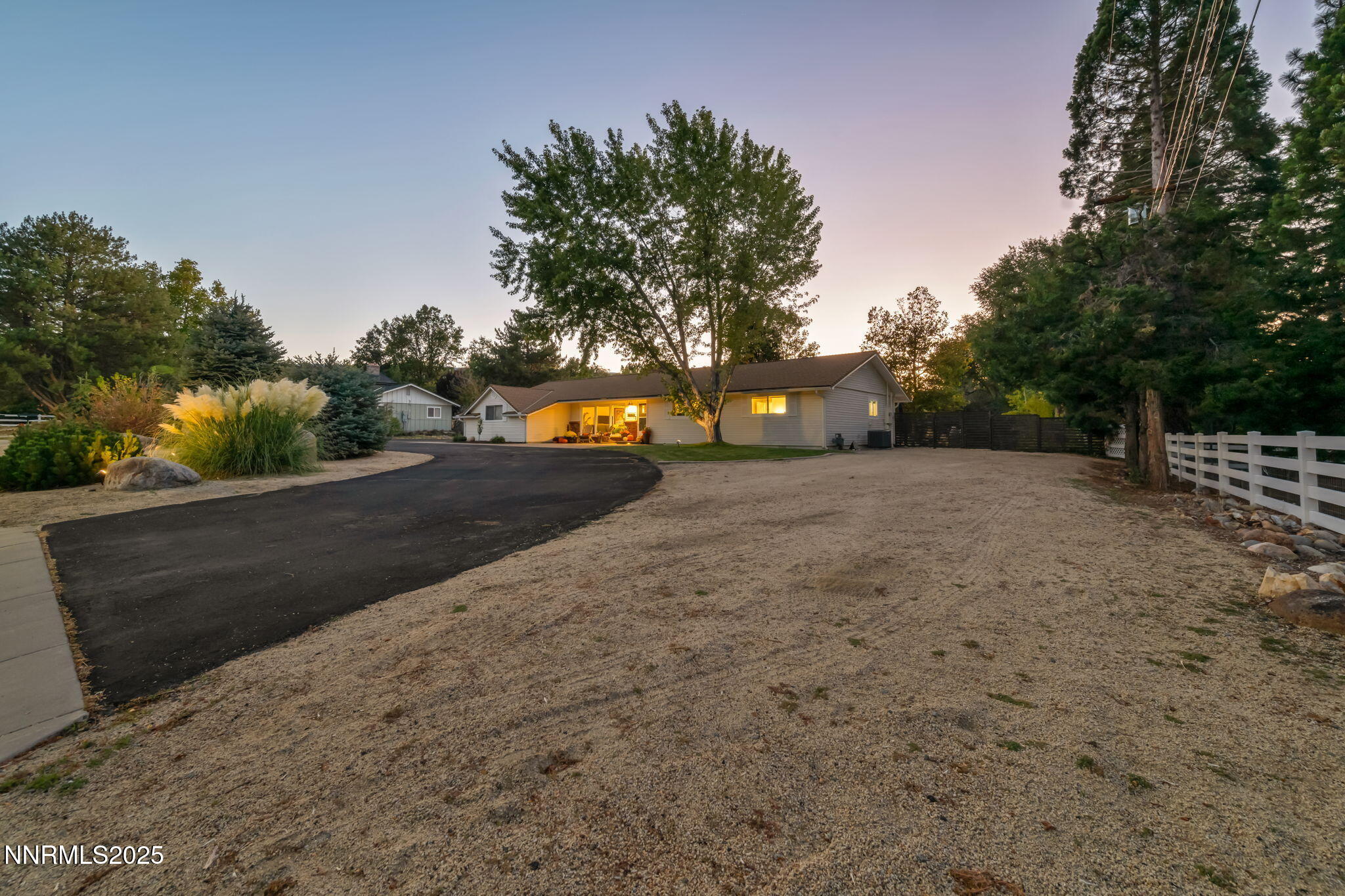 2-web-or-mls-1535-davidson-way