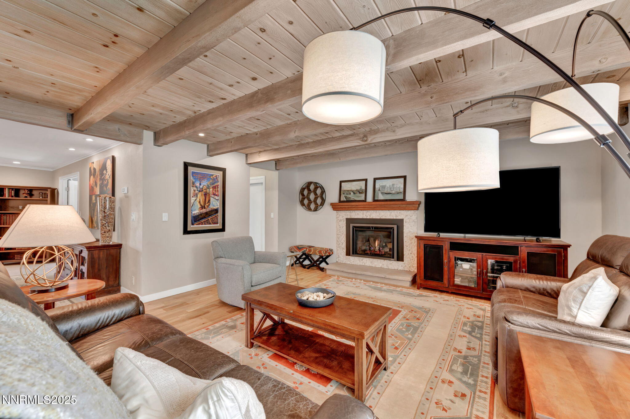 112-web-or-mls-1535-davidson-way