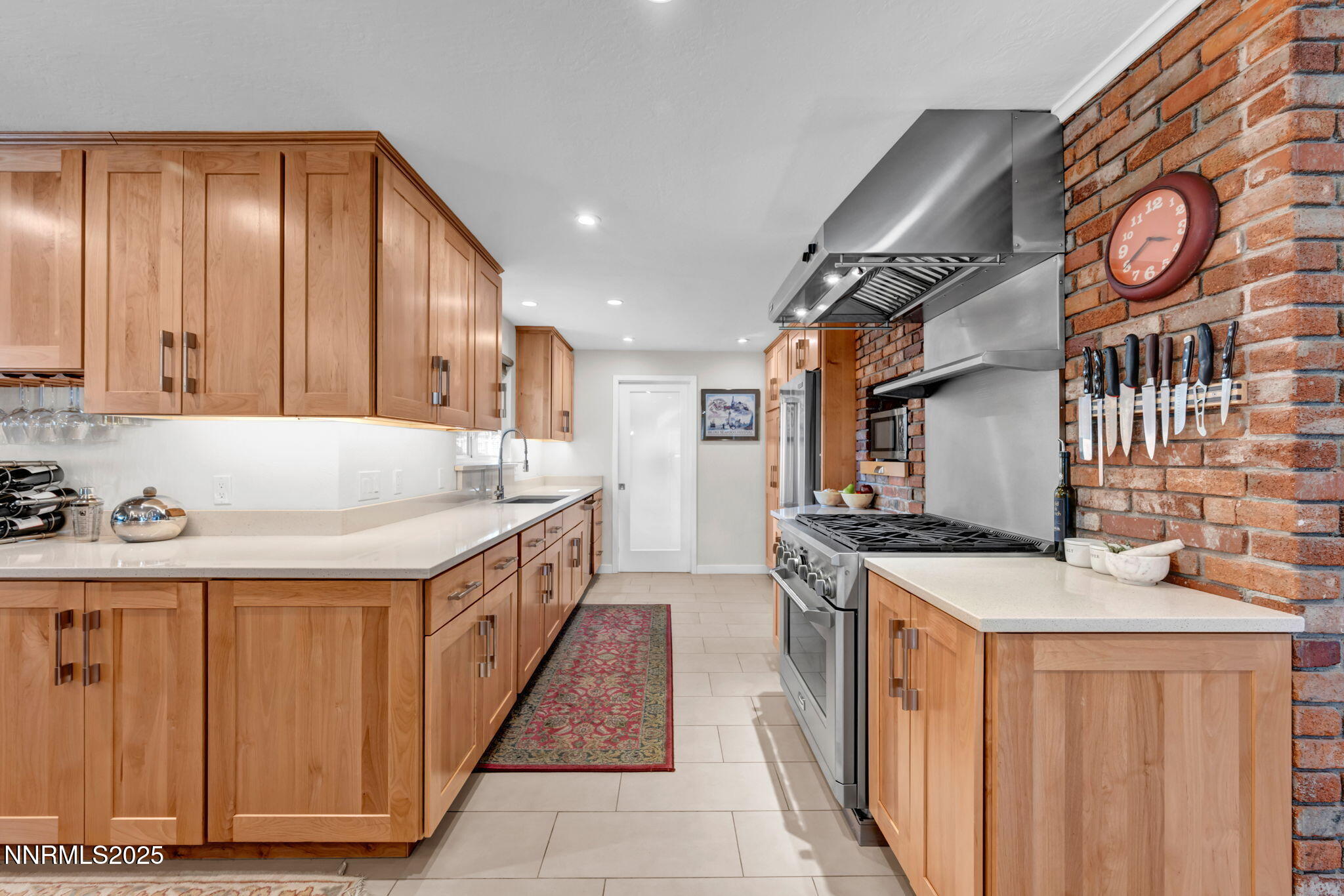 97-web-or-mls-1535-davidson-way