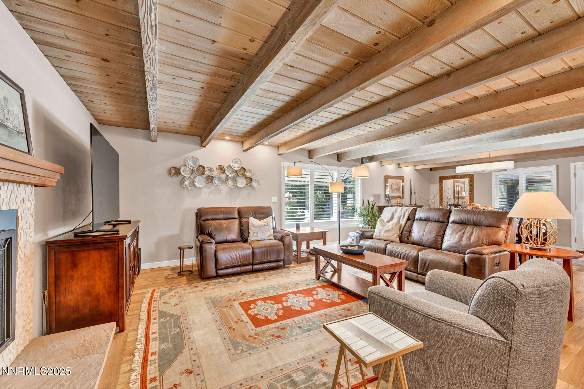 115-web-or-mls-1535-davidson-way