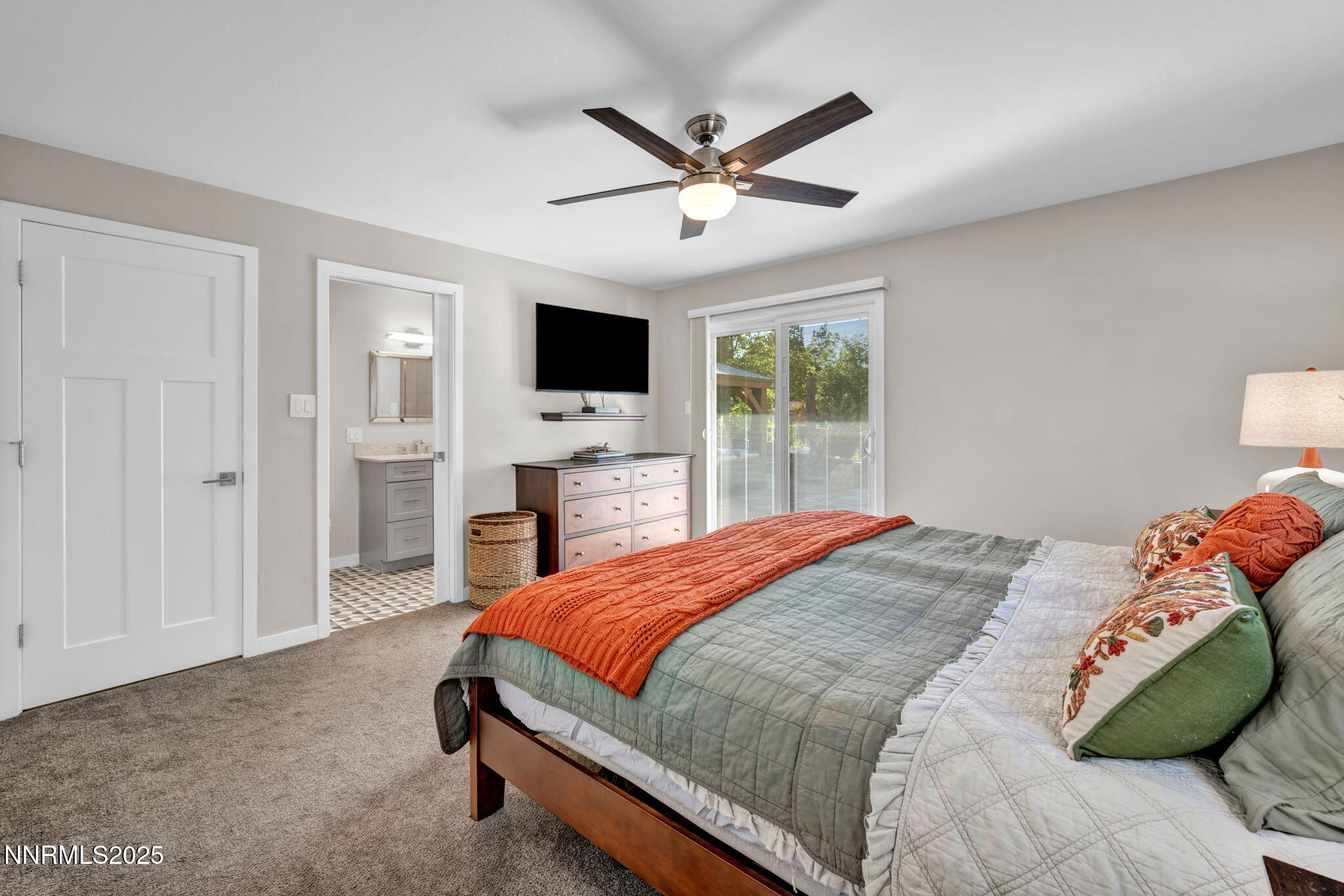 144-web-or-mls-1535-davidson-way