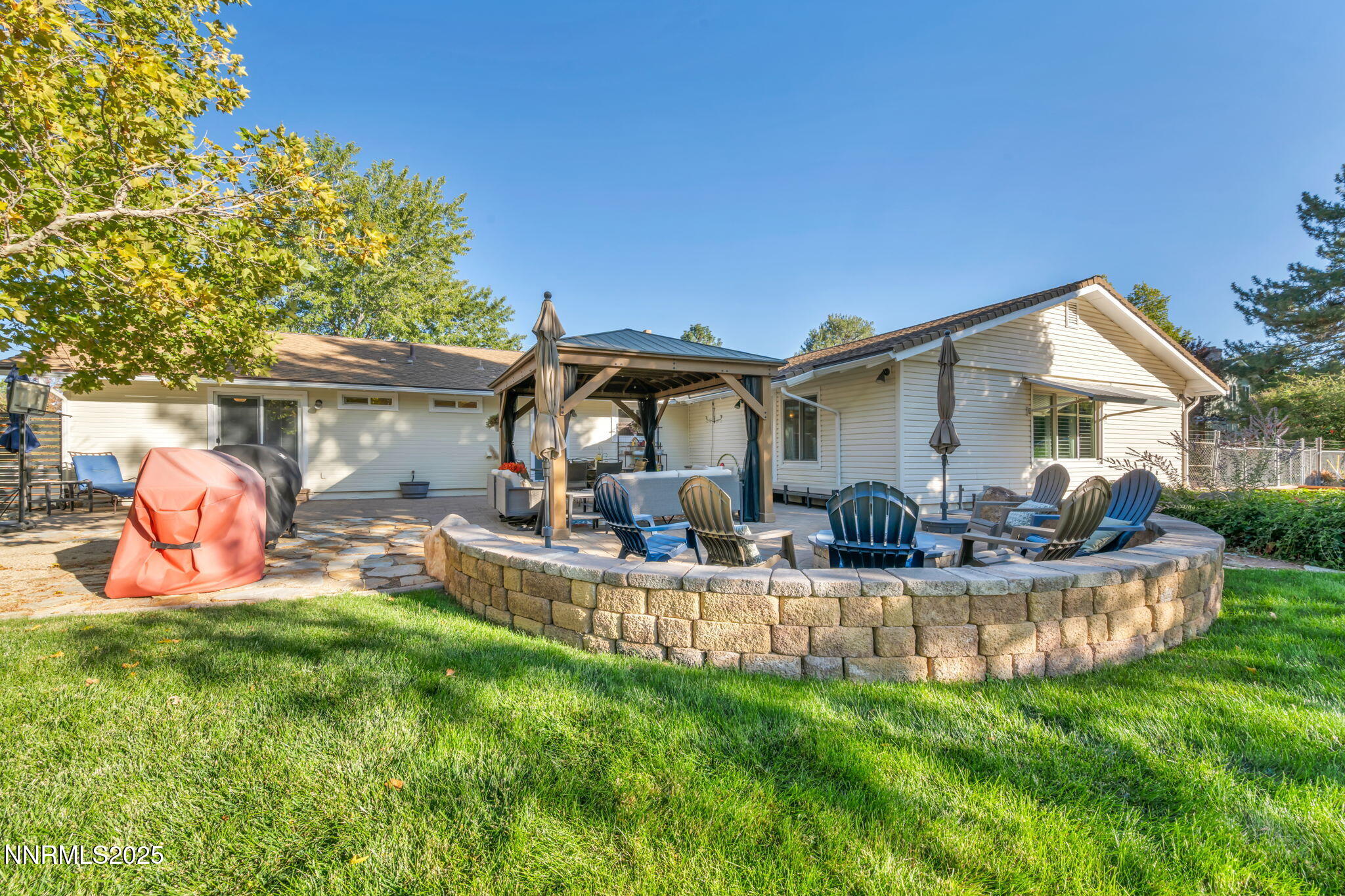 70-web-or-mls-1535-davidson-way