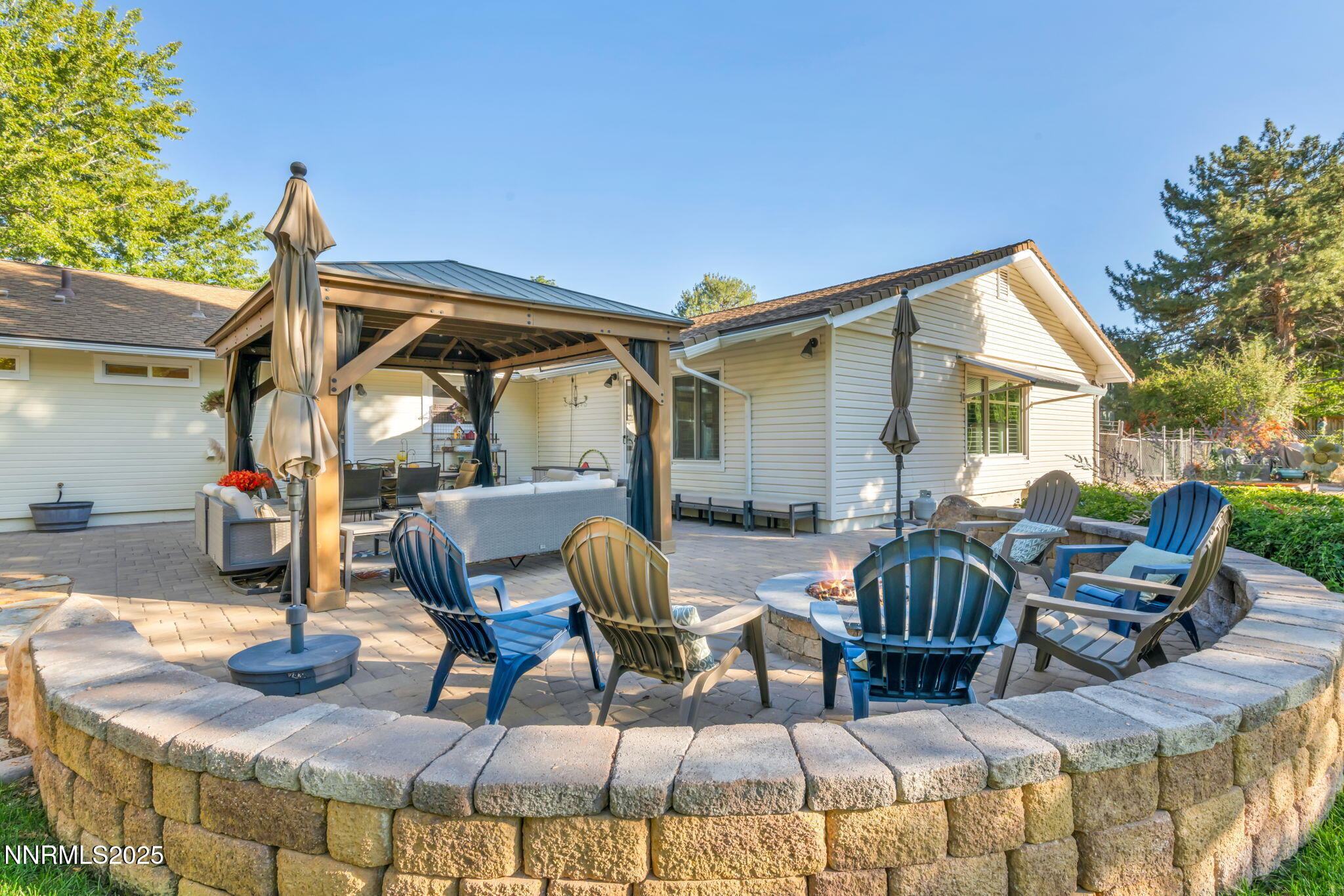 69-web-or-mls-1535-davidson-way