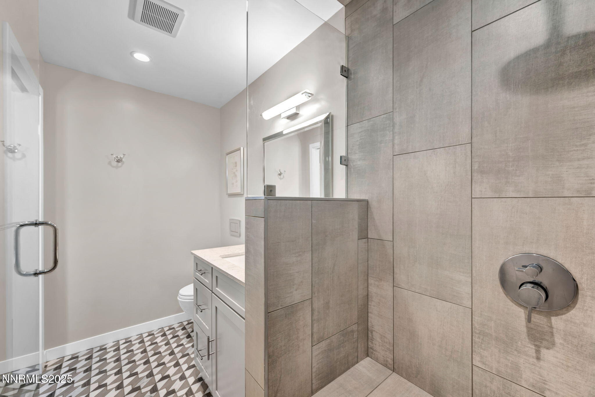 149-web-or-mls-1535-davidson-way