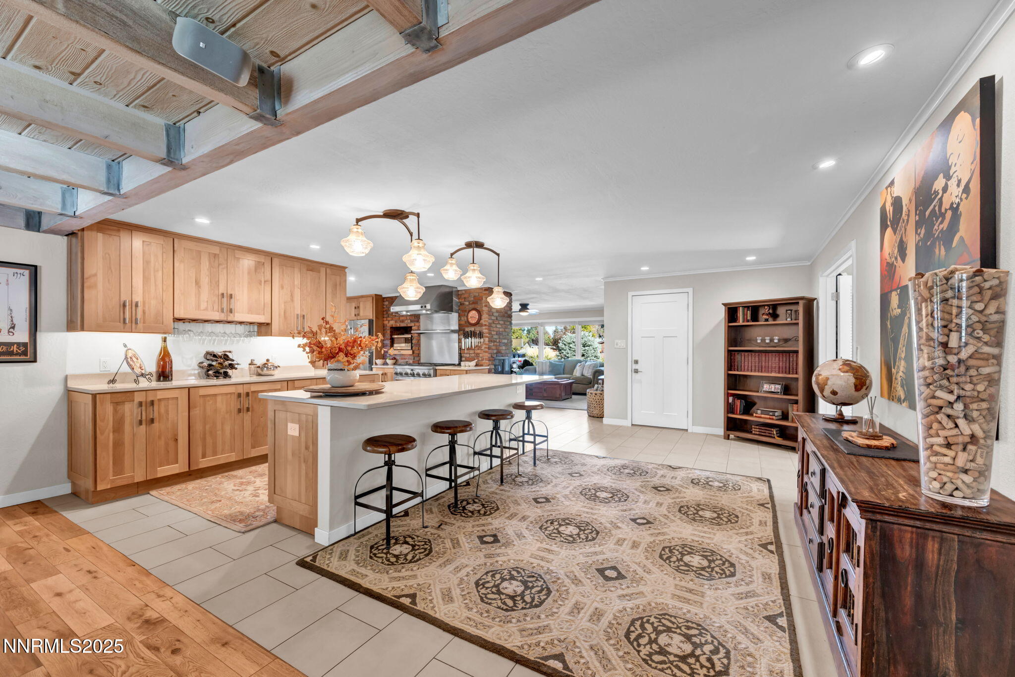 105-web-or-mls-1535-davidson-way