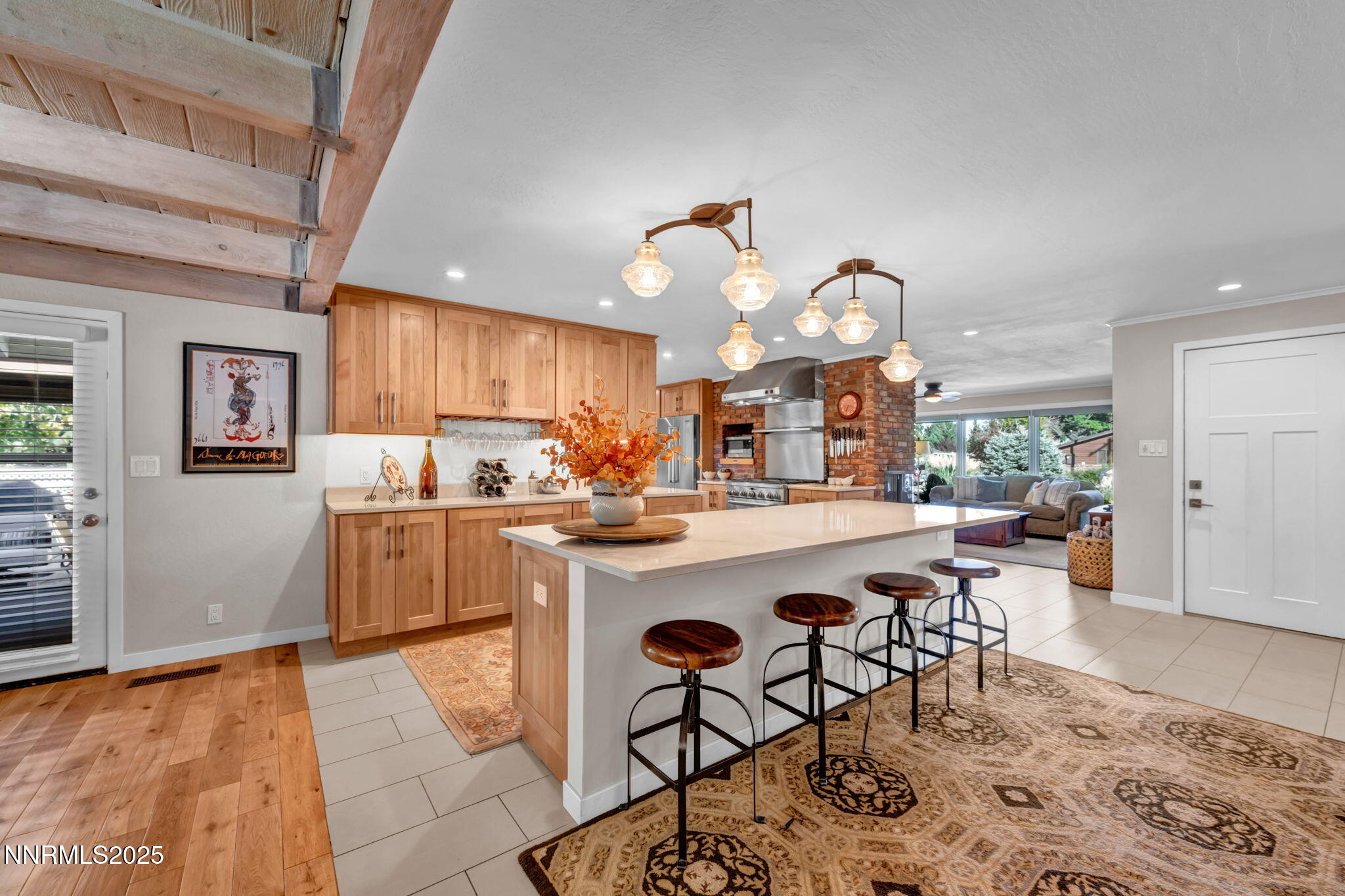 161-web-or-mls-1535-davidson-way