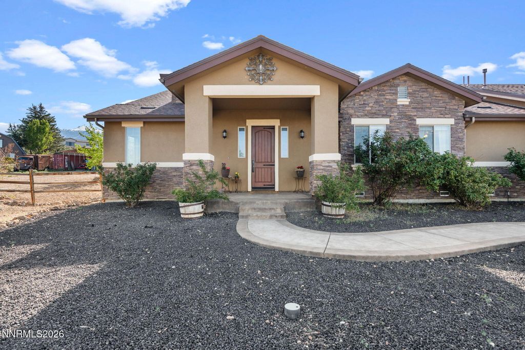 Photo of 5764 Carl Dr Drive, Reno, NV 89511 (MLS # 260006080)