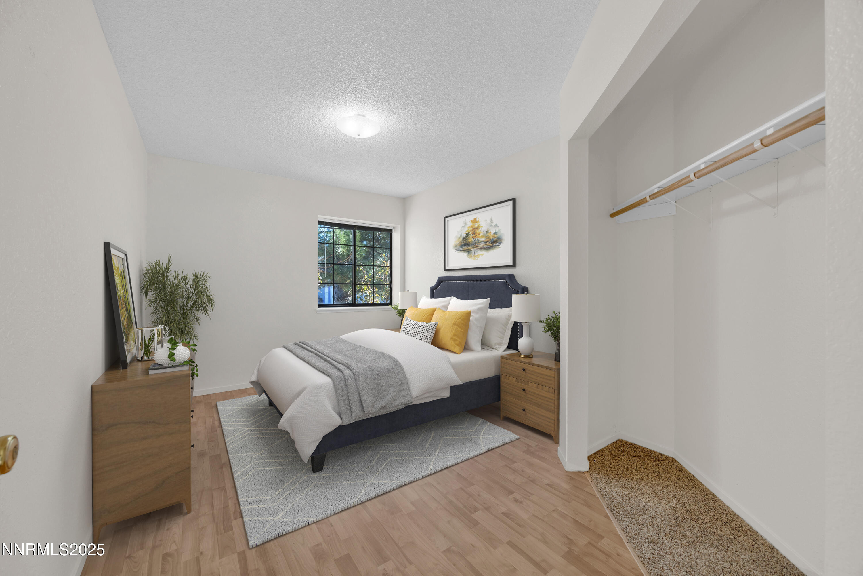 25_img_4609 ( regular bedroom)