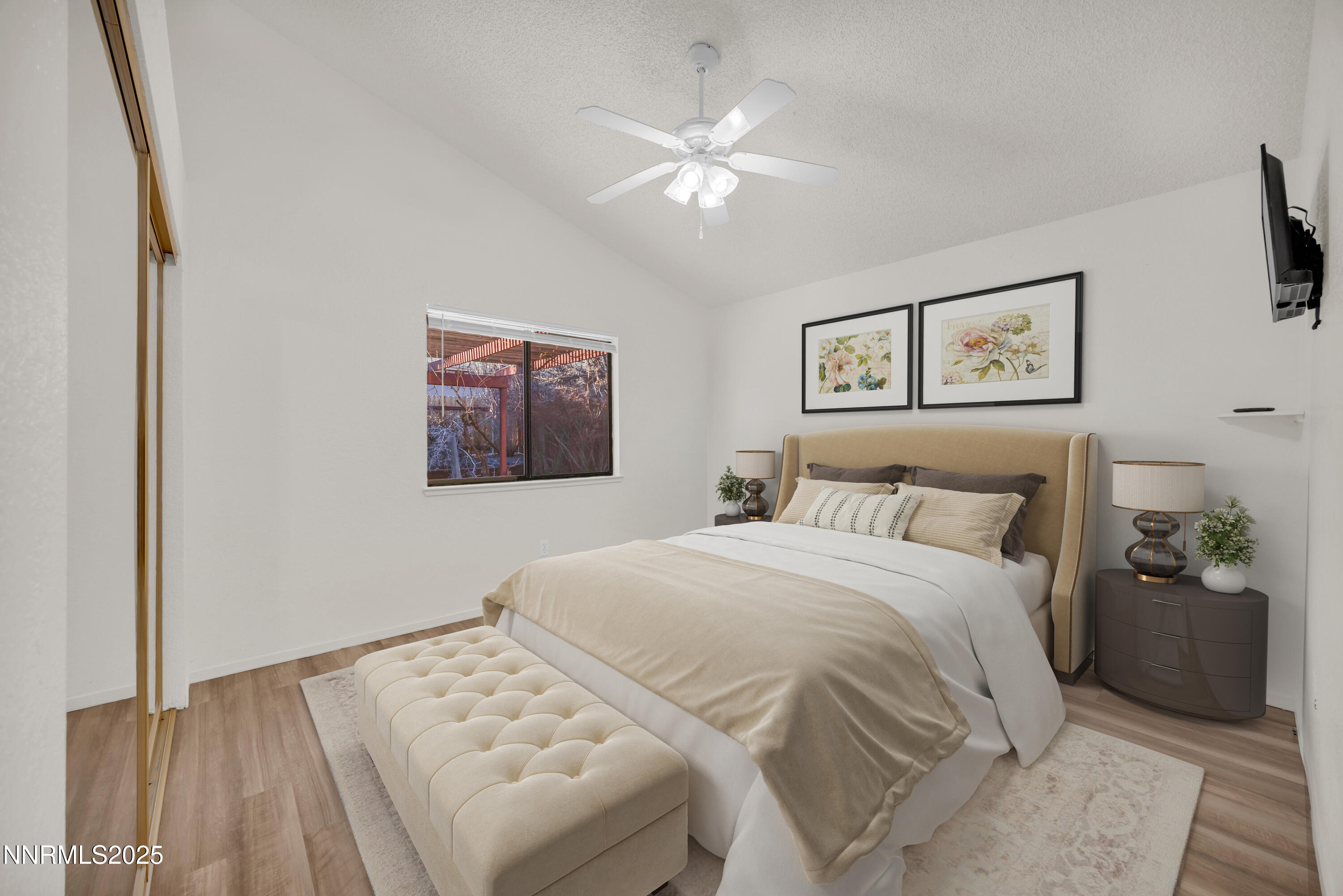 31_img_4634 ( main bedroom )