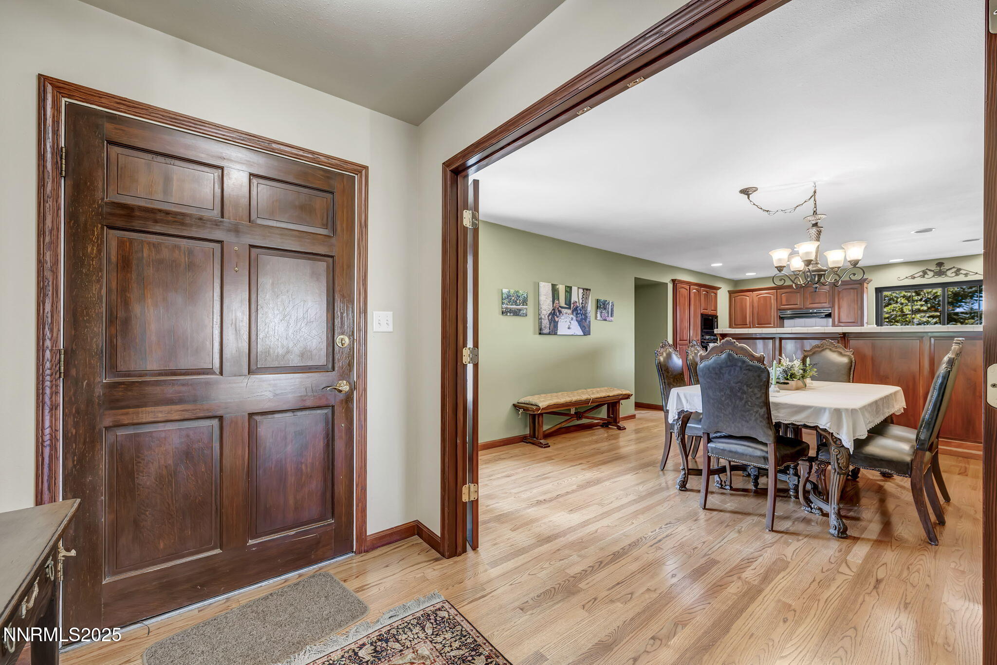 47-web-or-mls-3850-piccadilly-dr