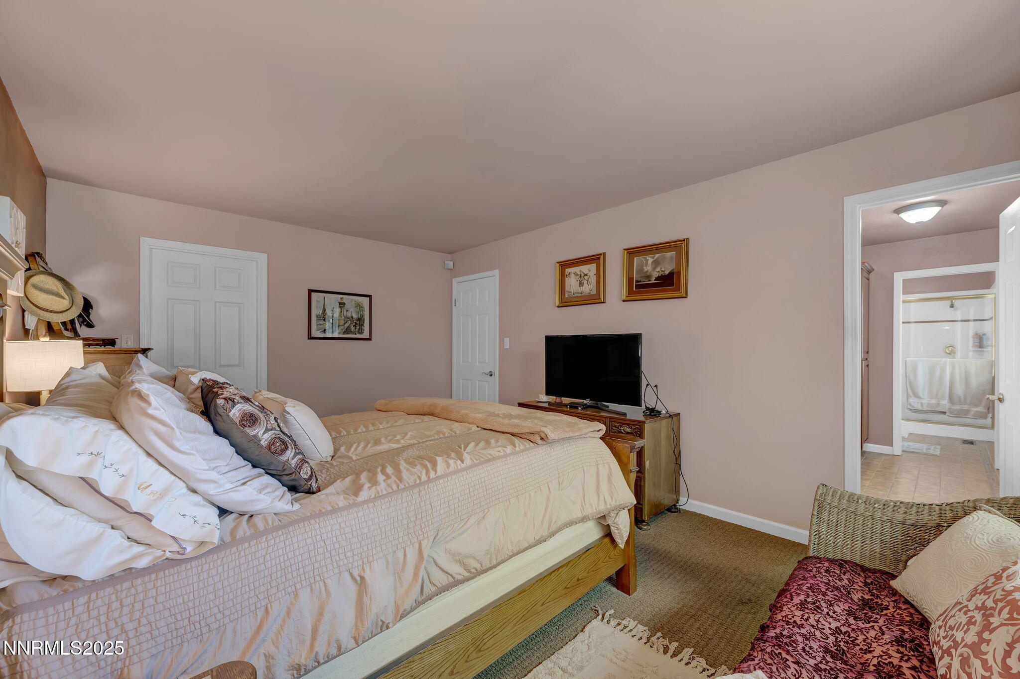 43-web-or-mls-3850-piccadilly-dr