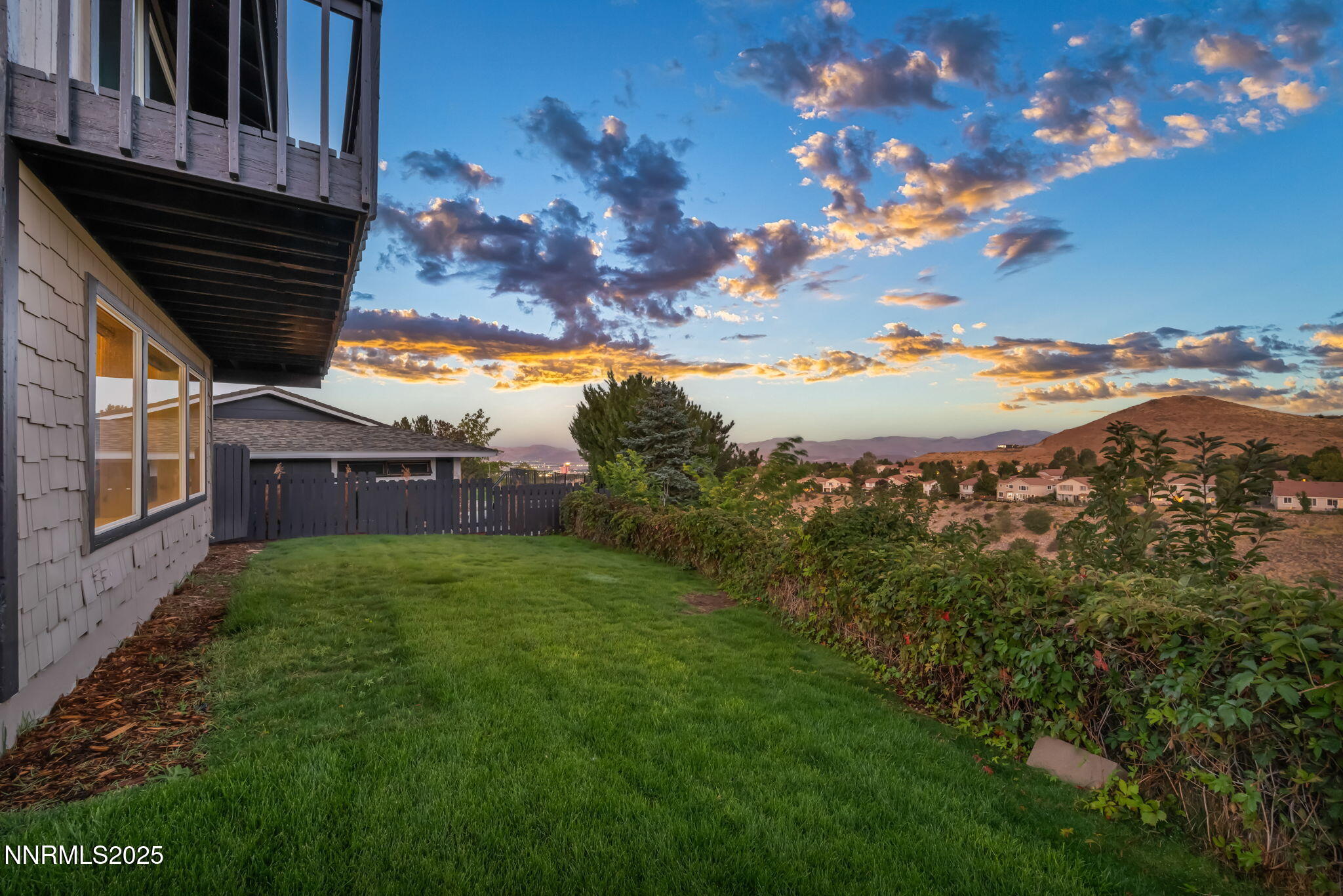 98-web-or-mls-3850-piccadilly-dr