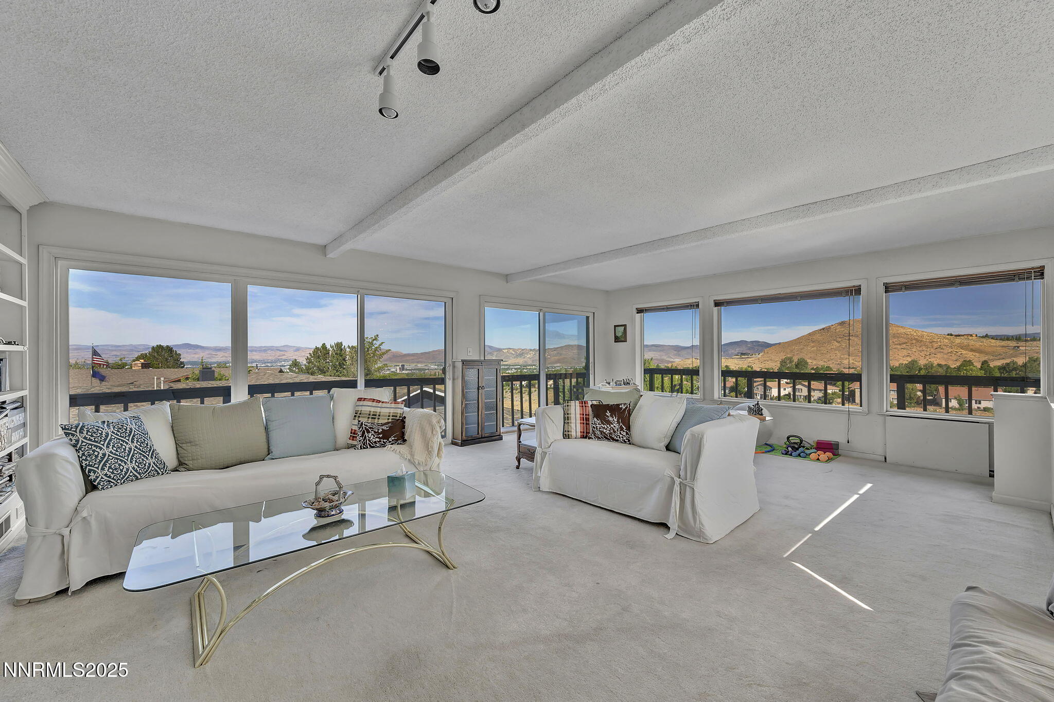 81-web-or-mls-3850-piccadilly-dr