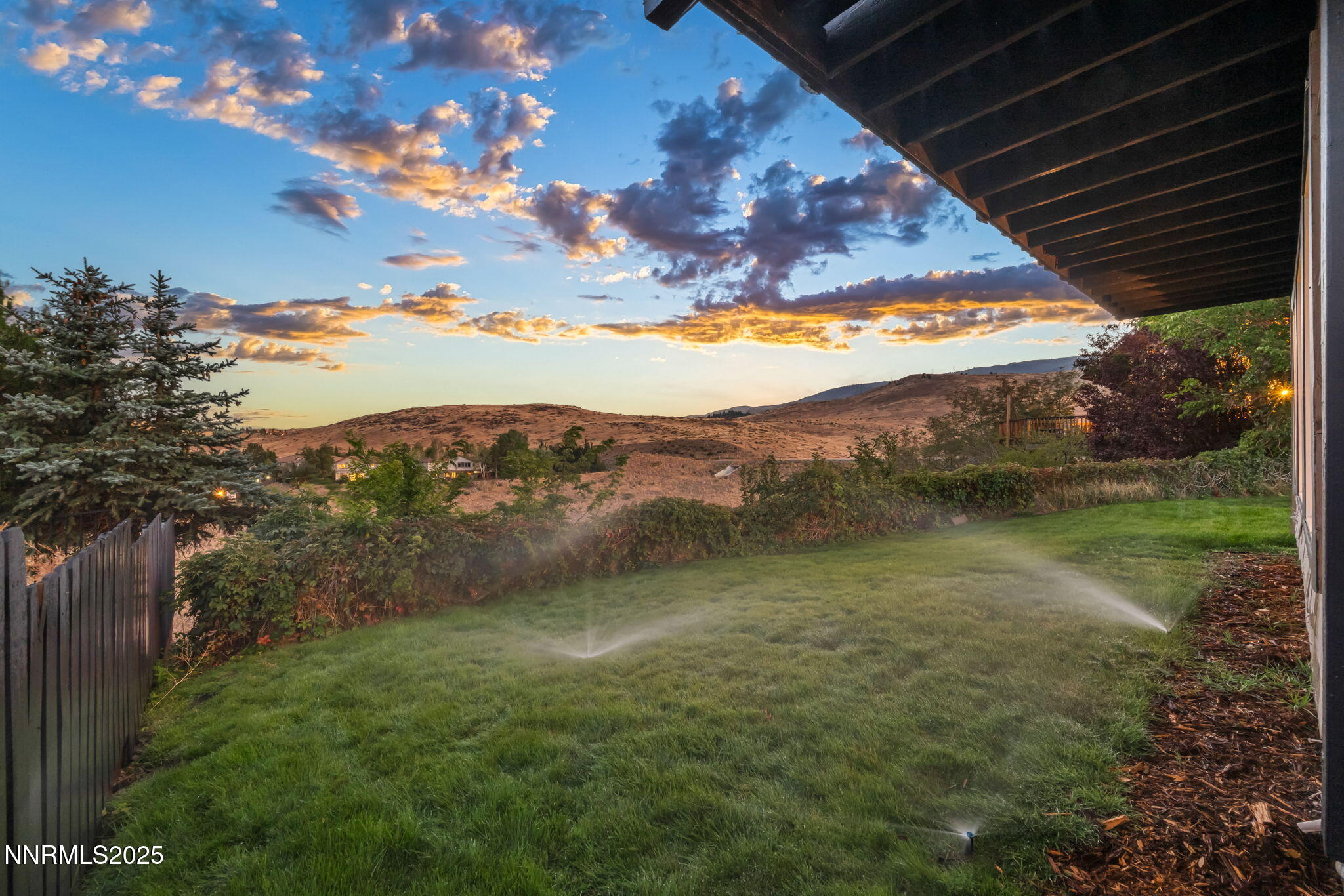 99-web-or-mls-3850-piccadilly-dr