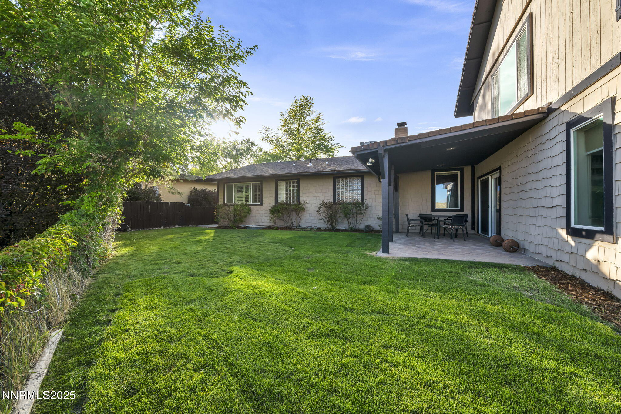 11-web-or-mls-3850-piccadilly-dr