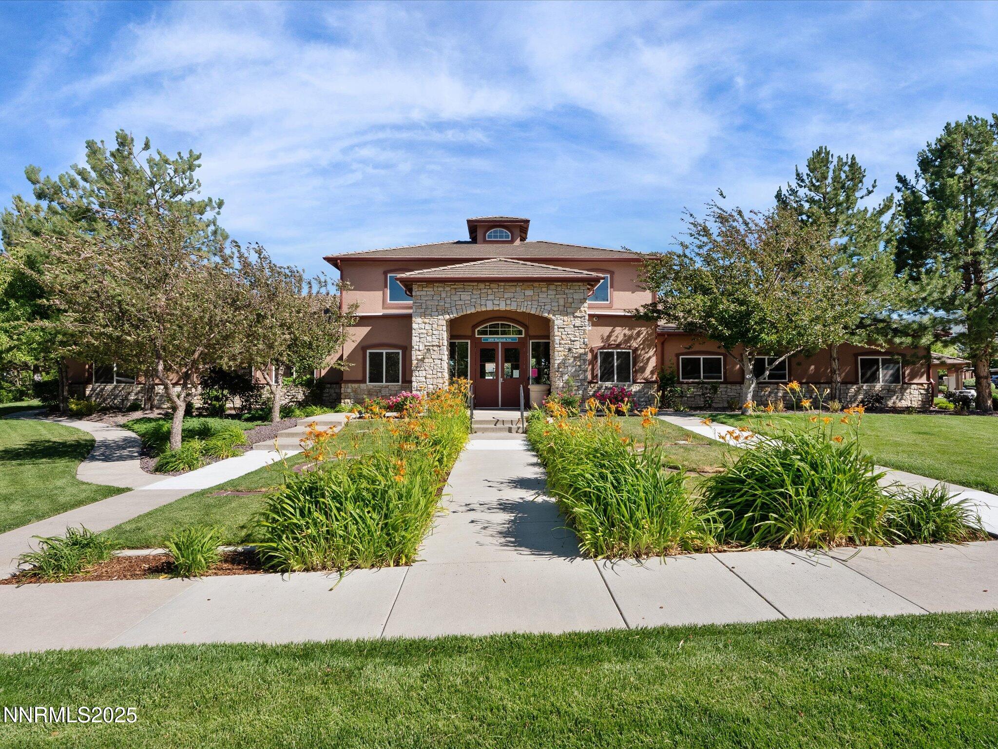 24-6850 Sharlands Ave-Unit 1111-123