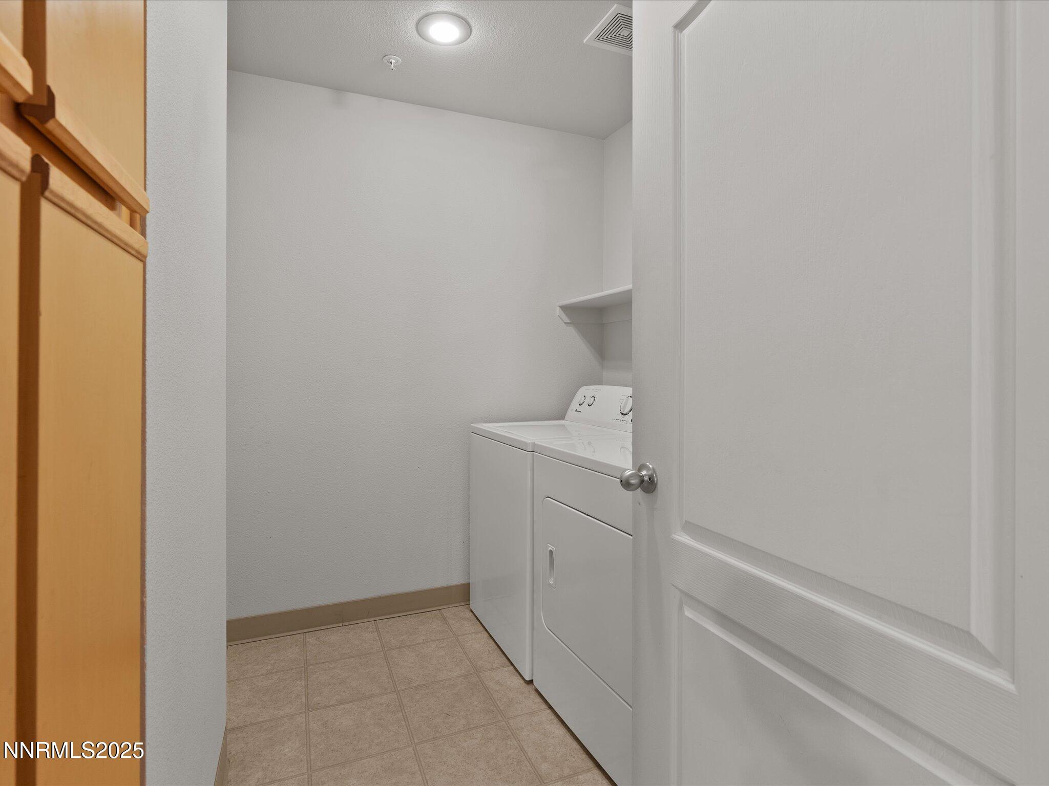 15-6850 Sharlands Ave-Unit 1111-114