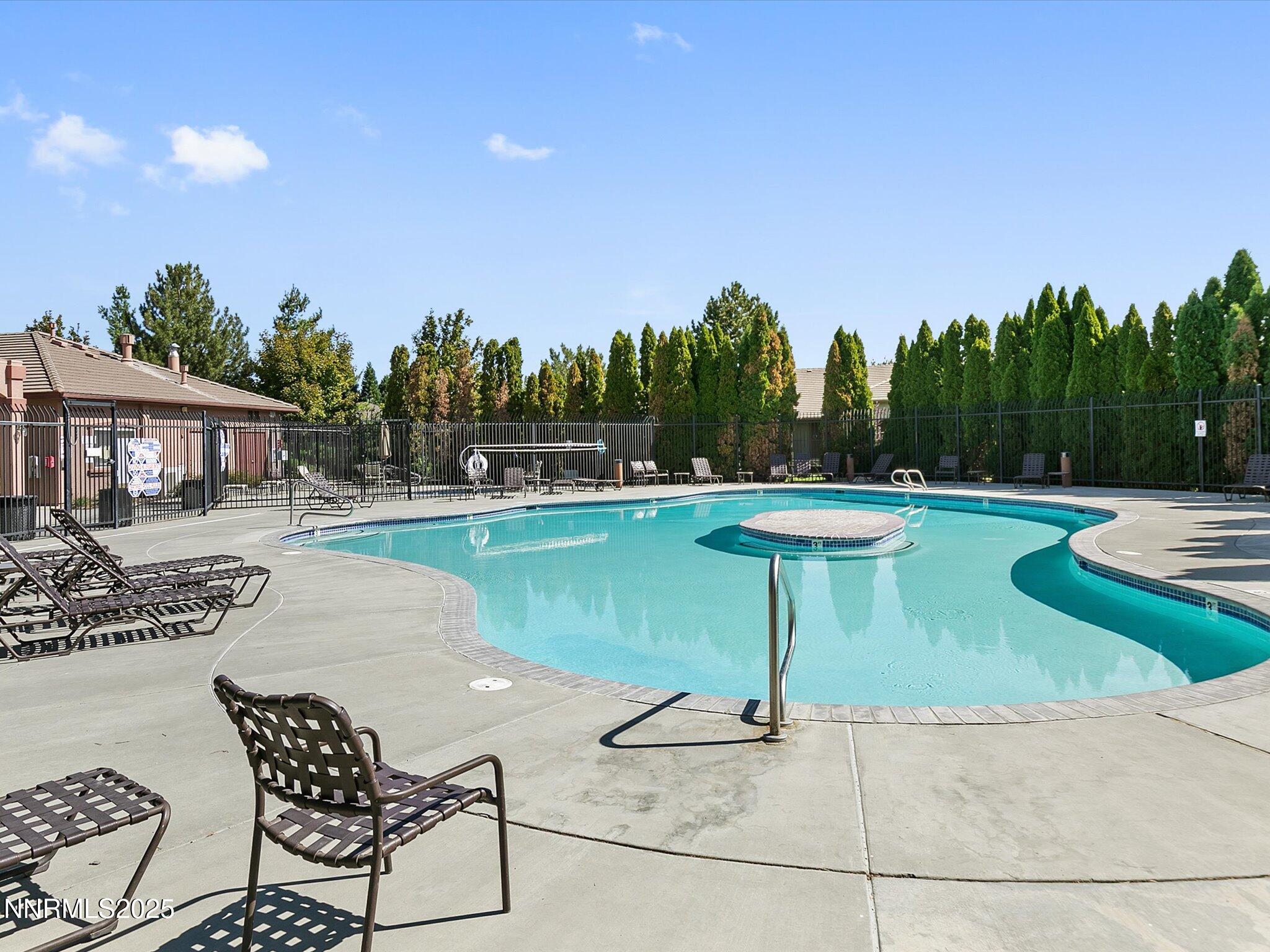 31-6850 Sharlands Ave-Unit 1111-2-101