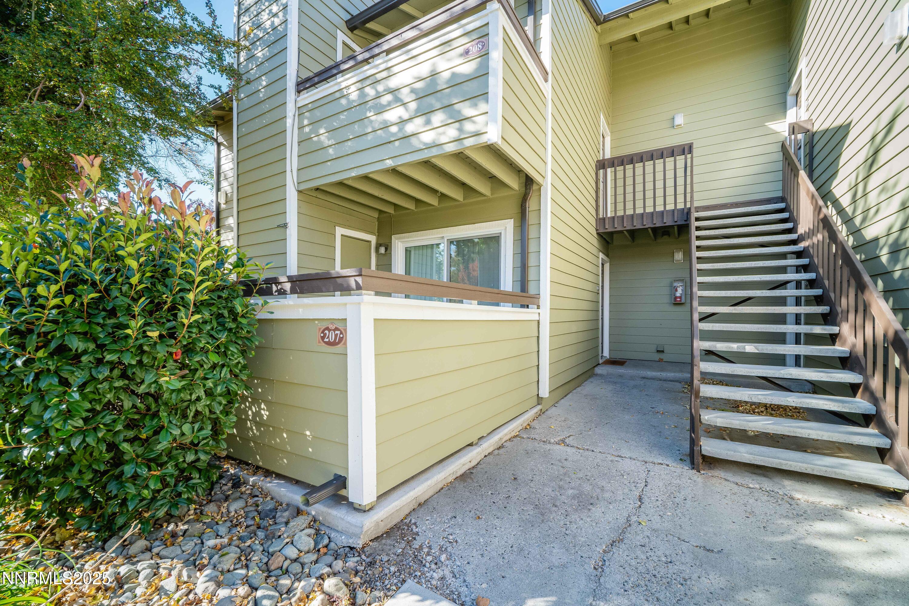 555 E Patriot Blvd #207 MLS 002