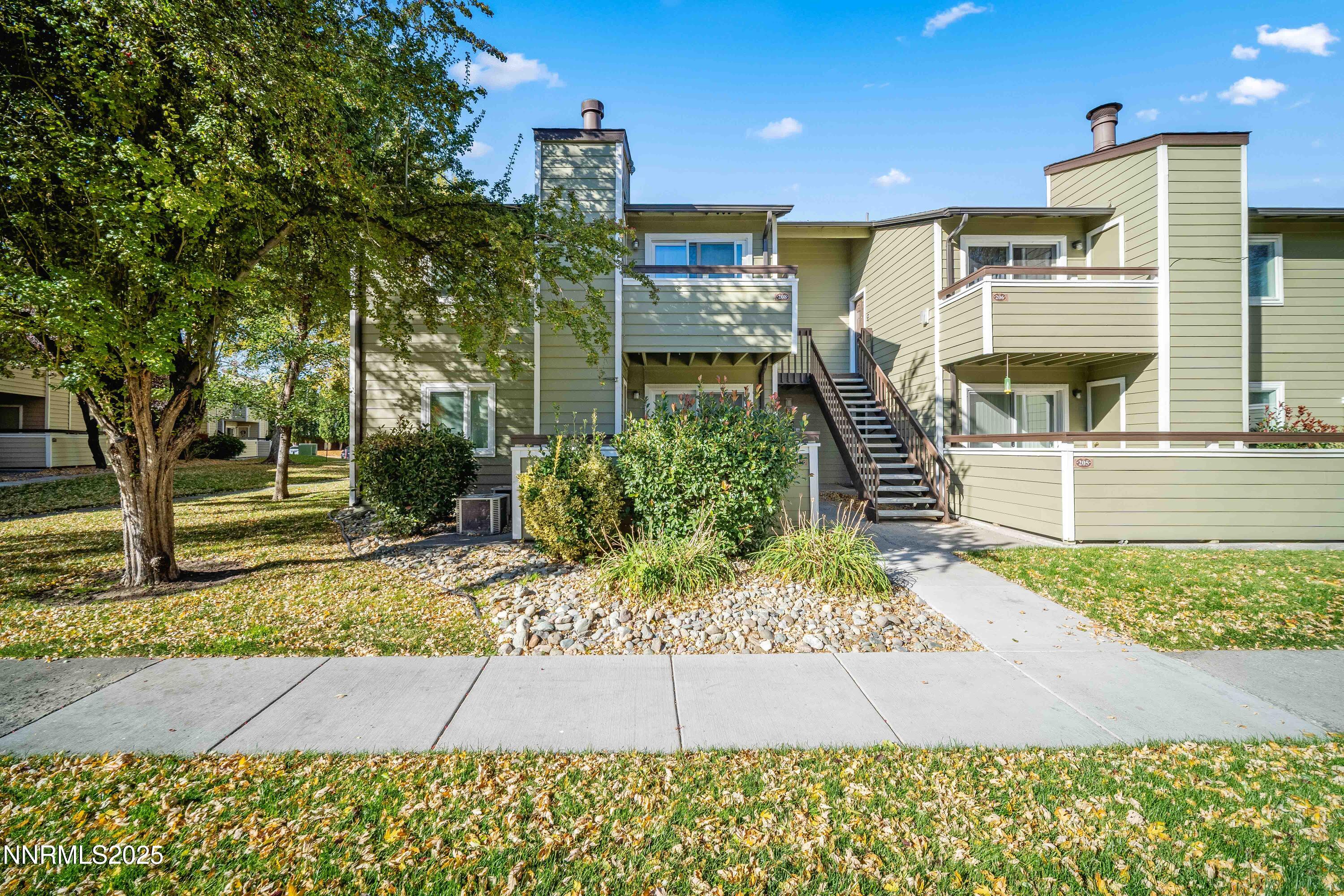 555 E Patriot Blvd #207 MLS 001