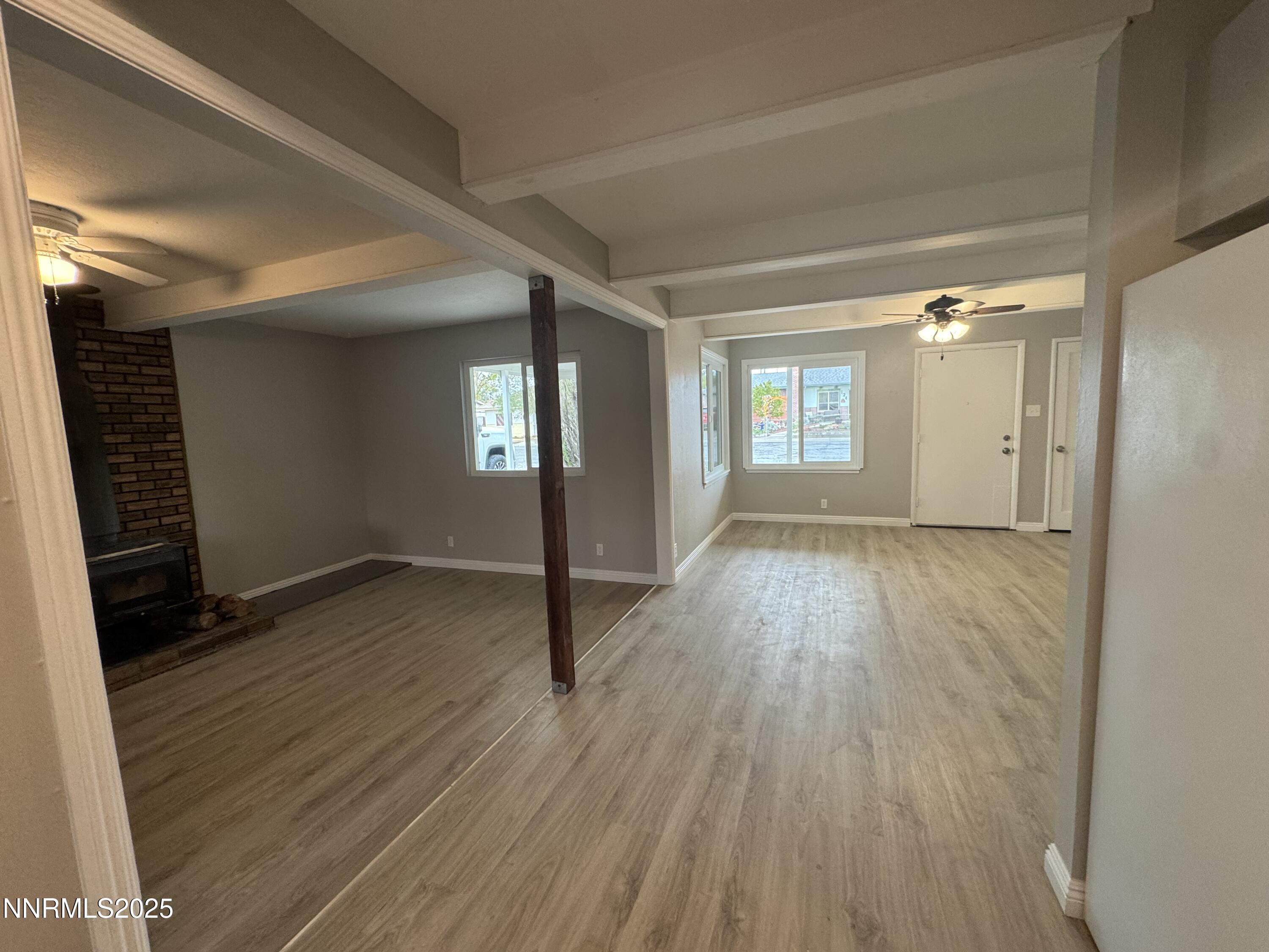 125 english family room and living room