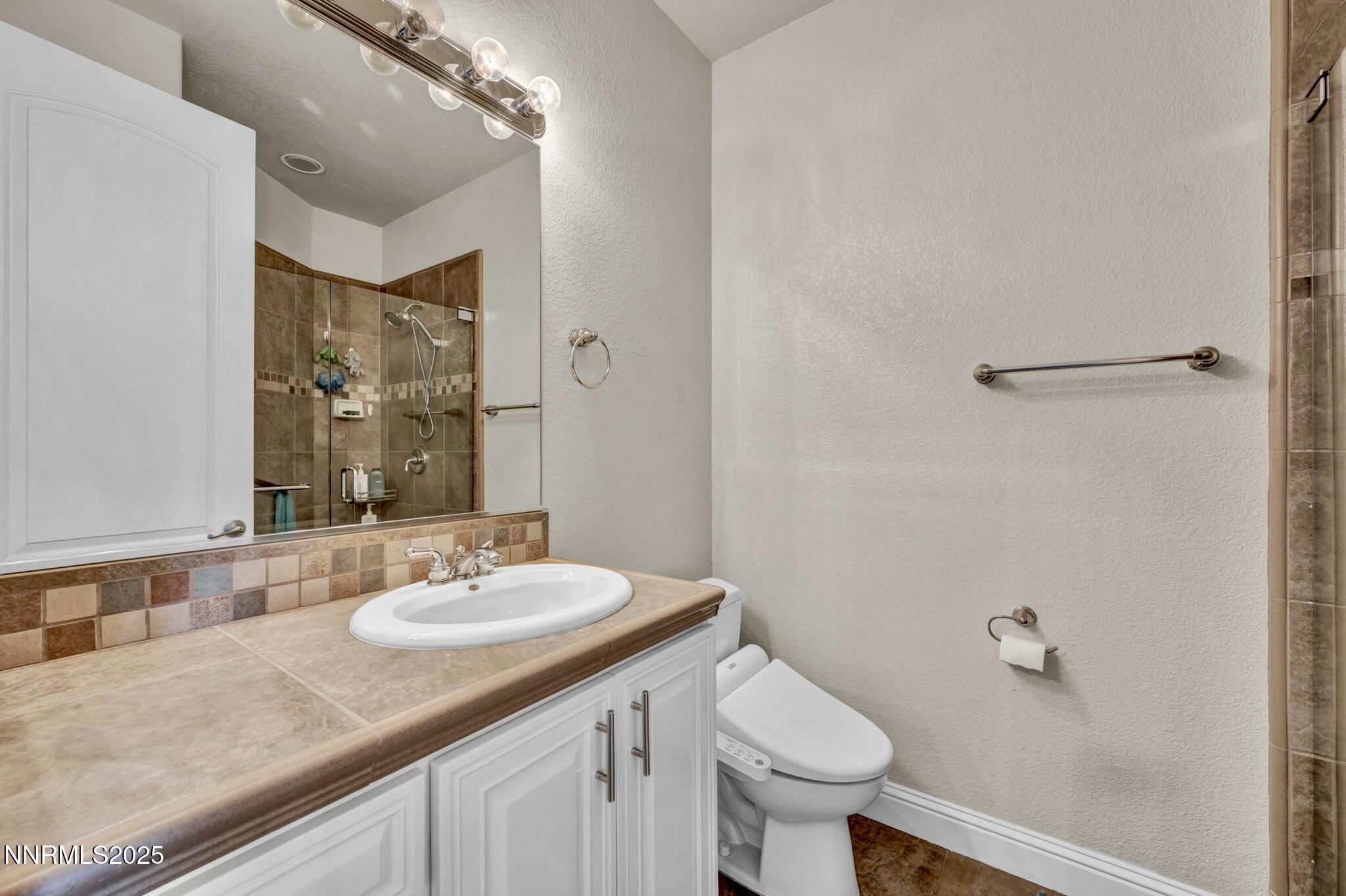 DB32F171-6F5E-42D8-885C-E0F9C5141437_1_2