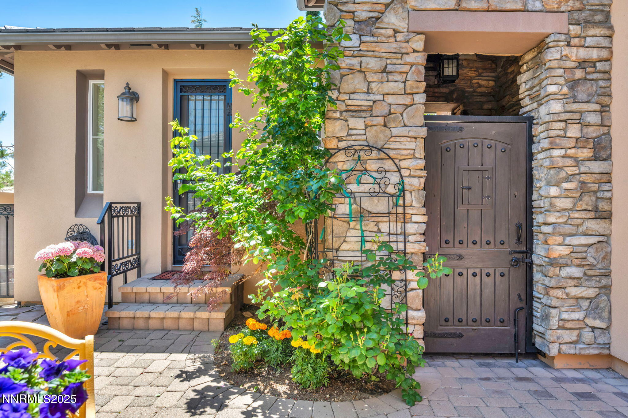 145-web-or-mls-10100-via-ponte