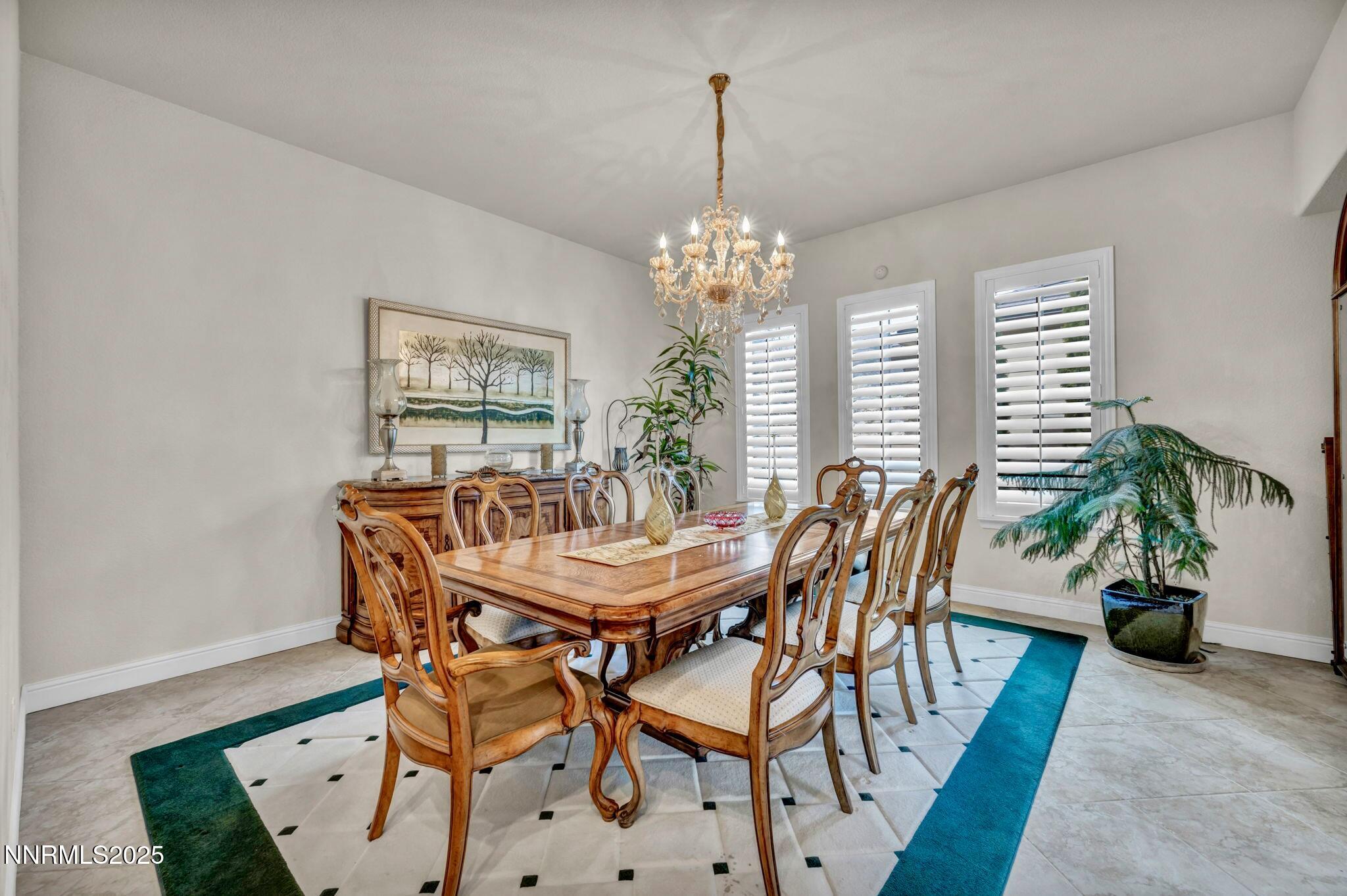 FFDBB63A-E819-416D-B8C8-5A40819C9F97_1_2