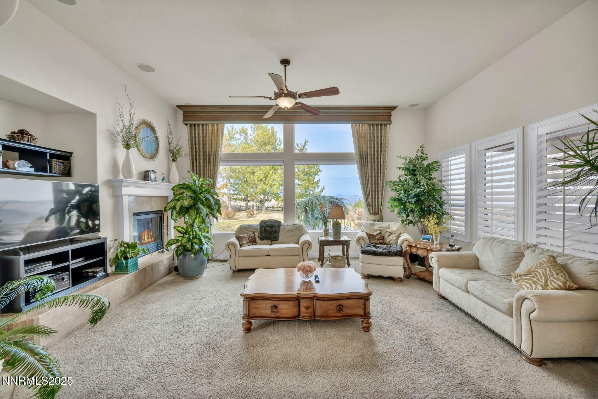 3629C22F-6E0E-4E47-A81C-6D0ABA46D2A4_1_2