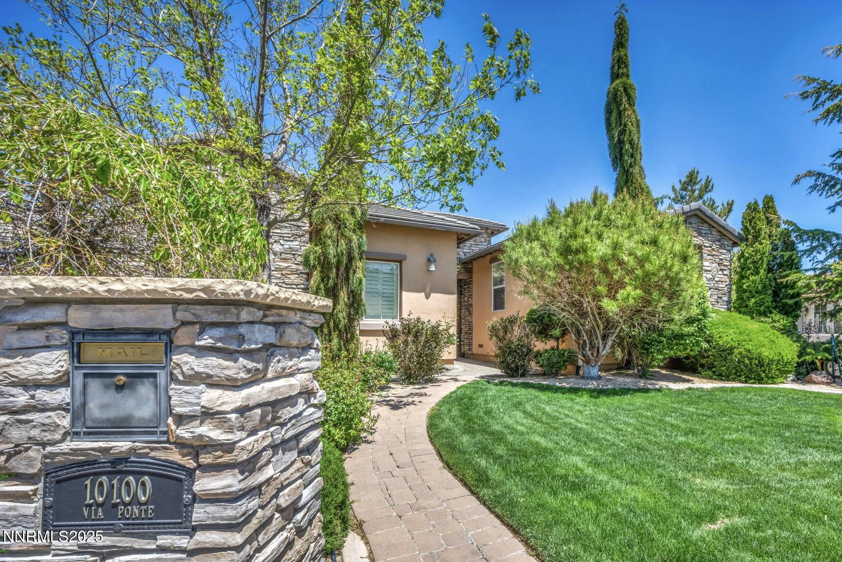 41DB6481-39BA-4957-ACF4-BB0A21CD76A7_1_2