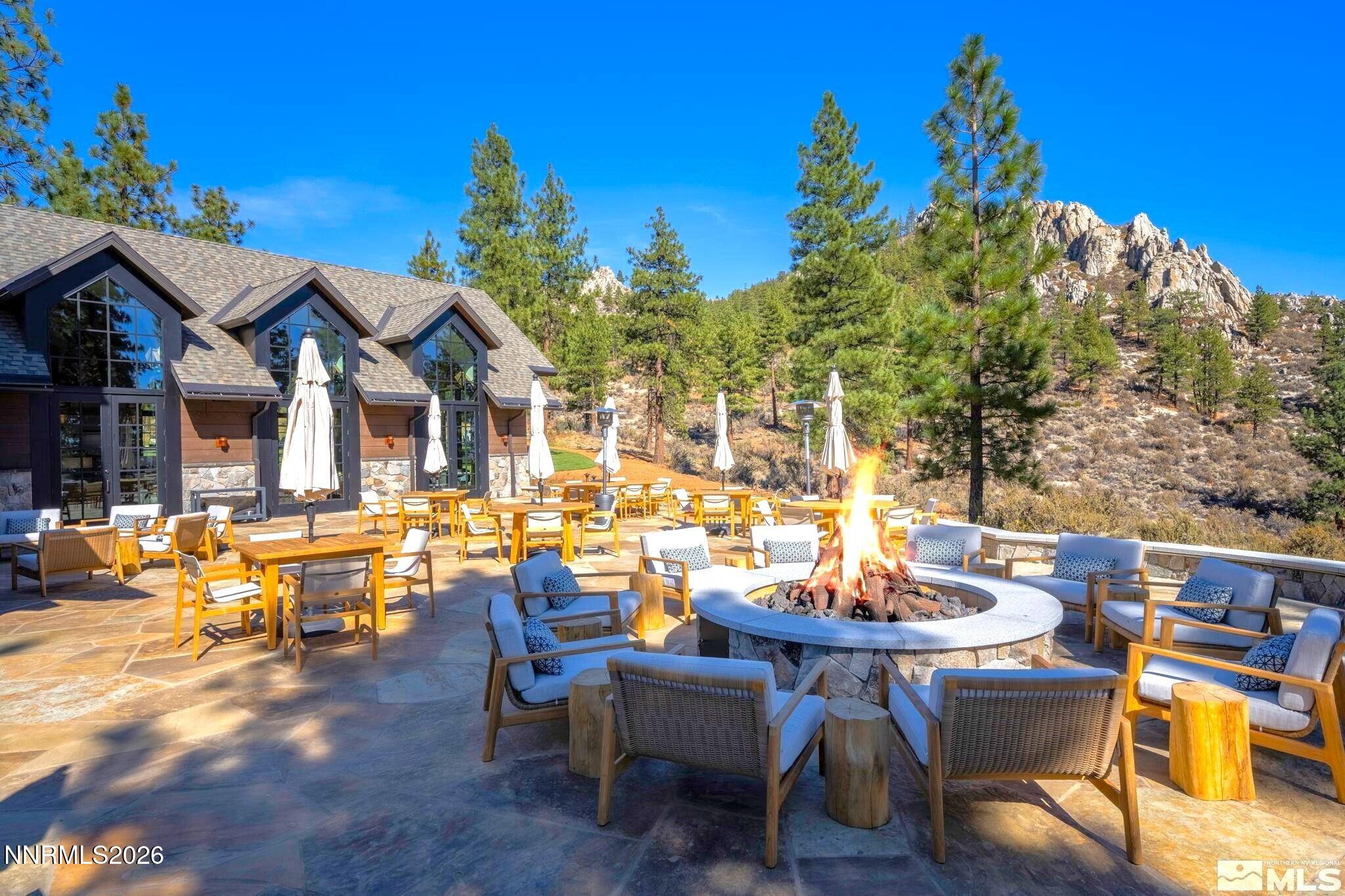 Cluhouse Patio