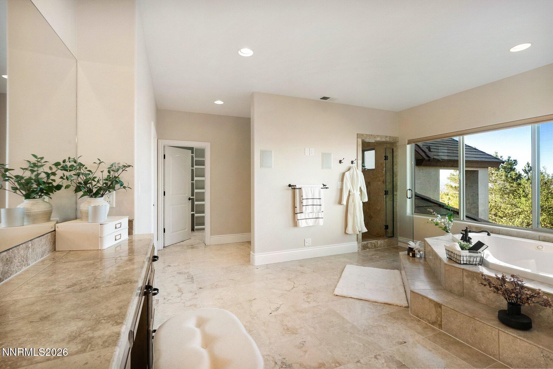 63-print-581_ridge_front_3-64