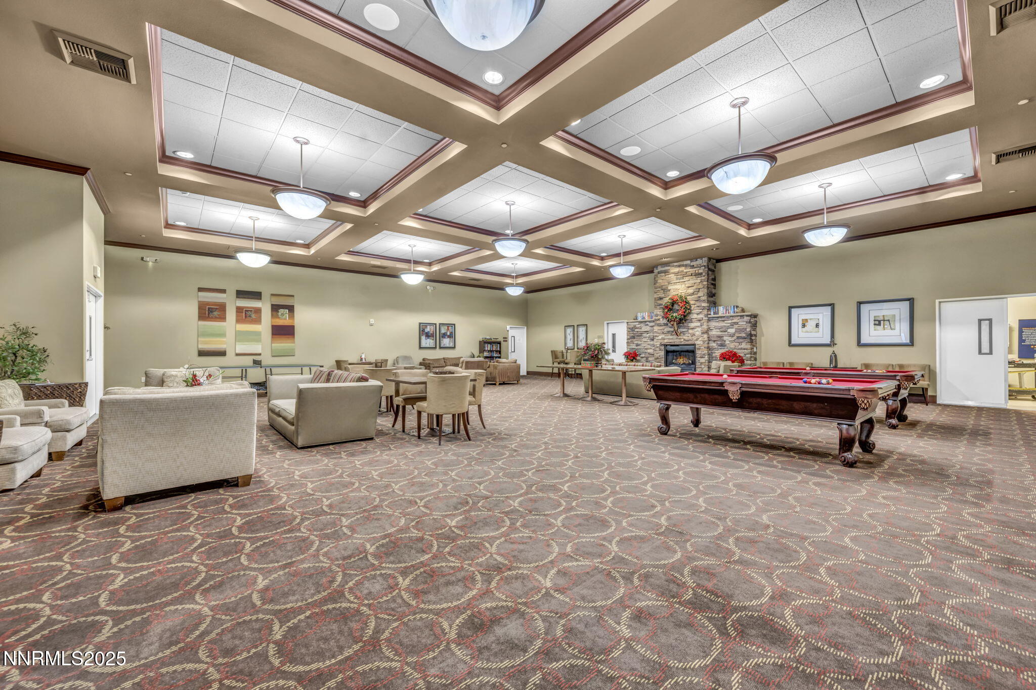 31-web-or-mls-450-n-arlington-ave