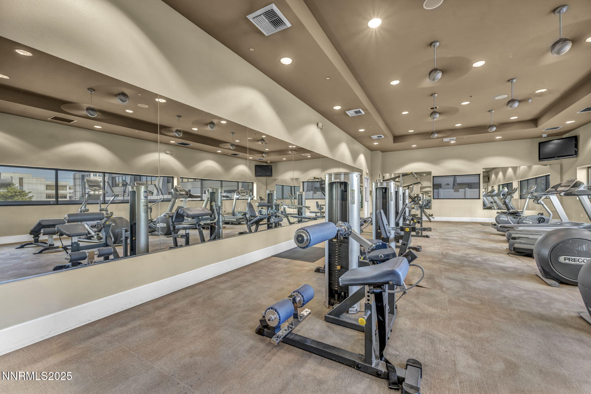 34-web-or-mls-450-n-arlington-ave