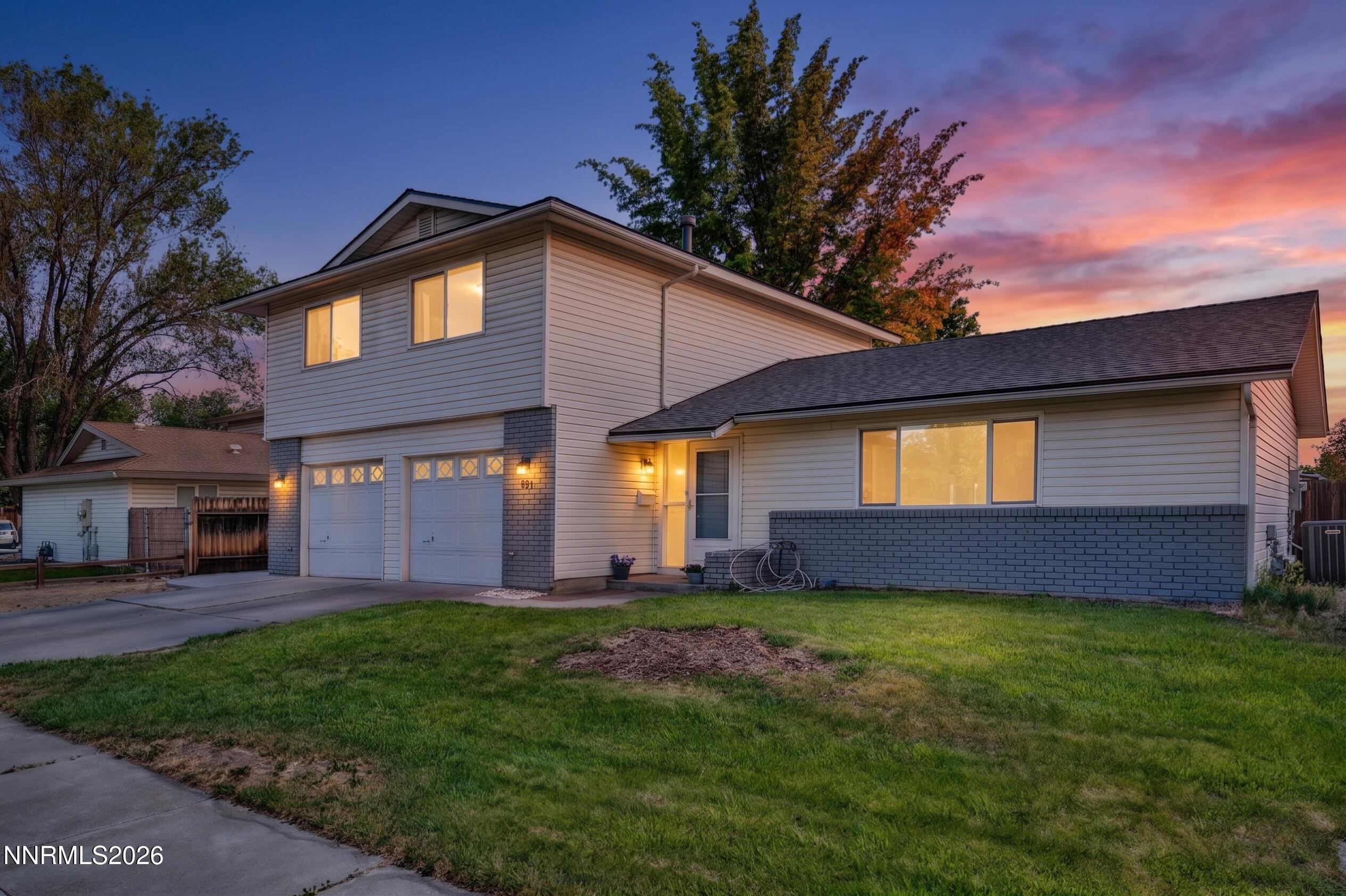 991 Desert View Drive
