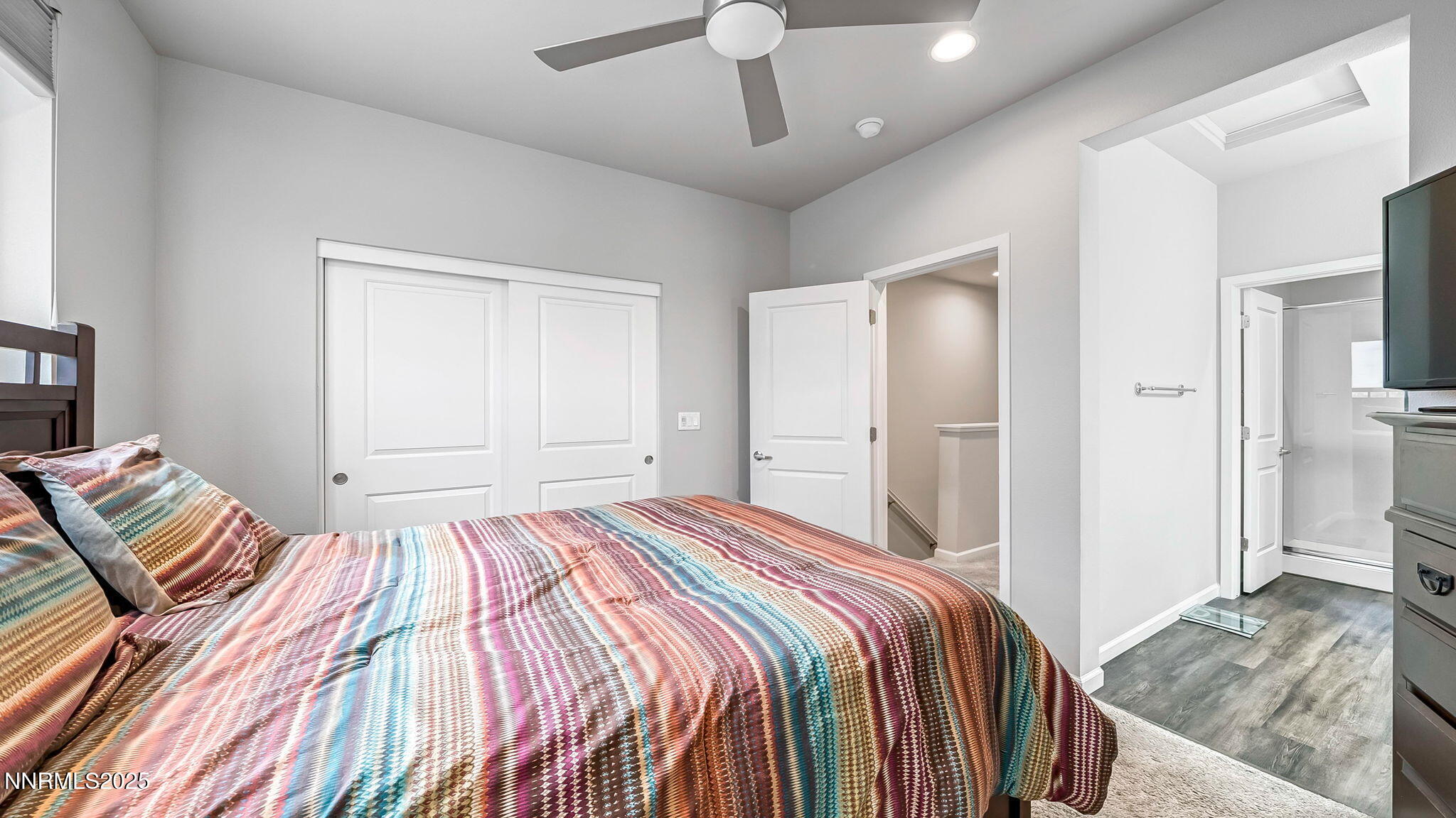 21-DSC01655_6_7_9-Edit