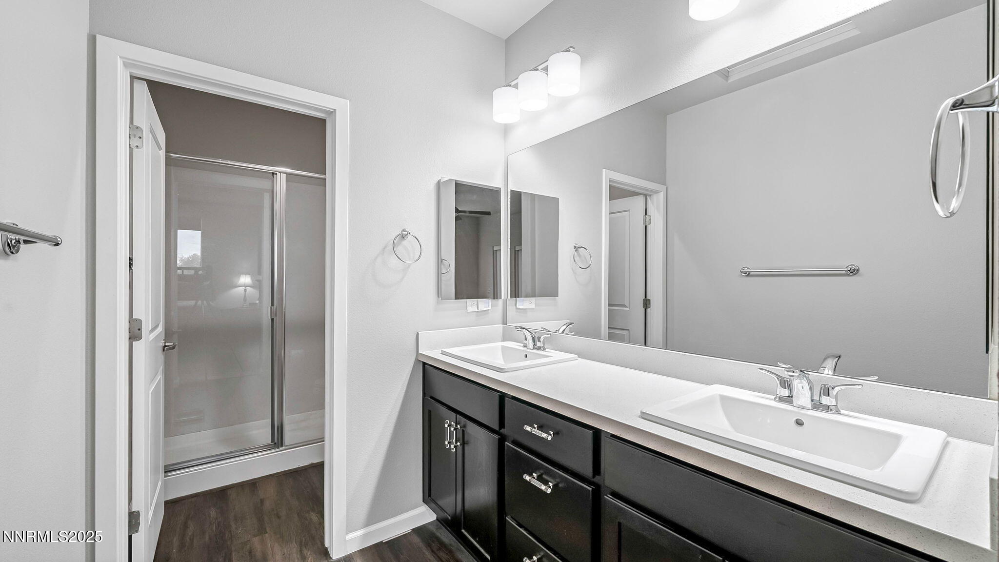 17-DSC01660_1_2_4-Edit