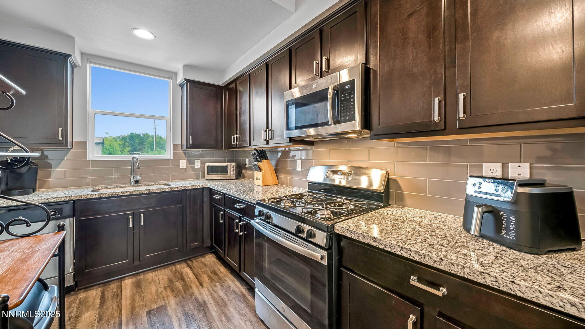 11-DSC01620_1_2_4-Edit