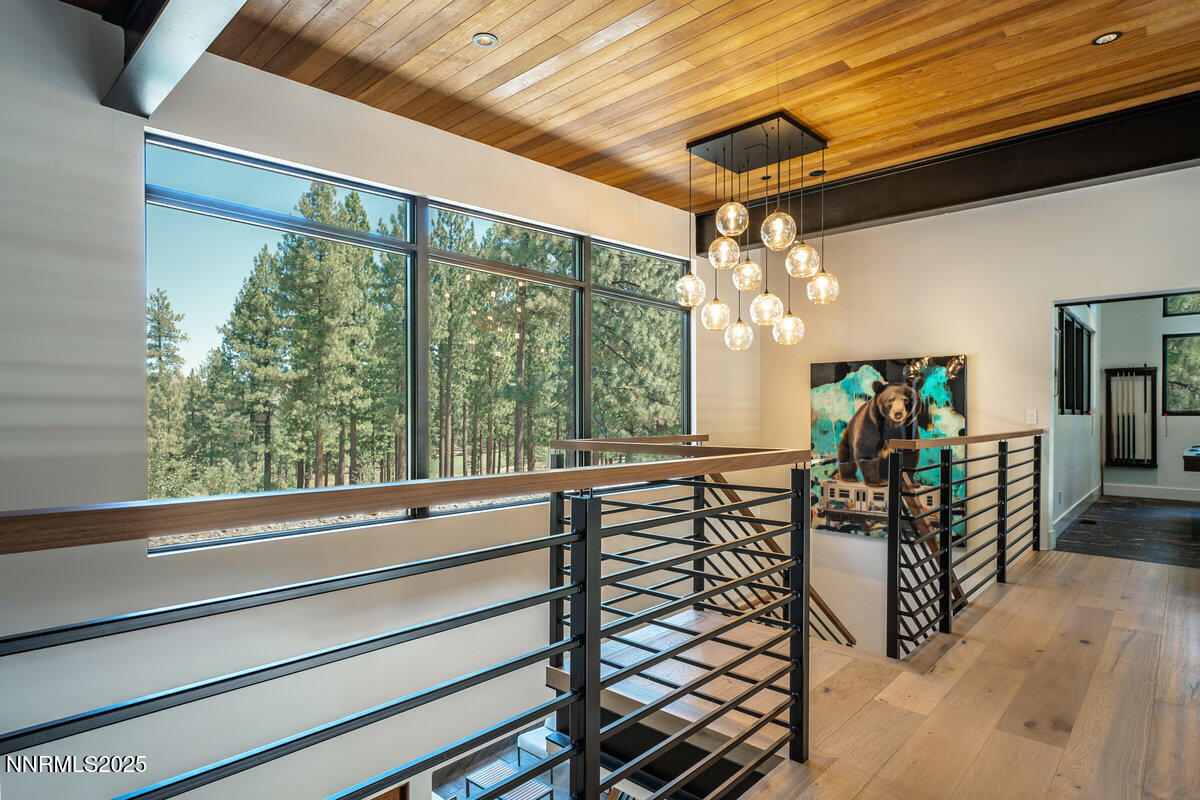 056_181_redding-56_674