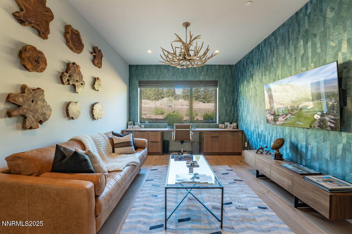 040_181_redding-40_618