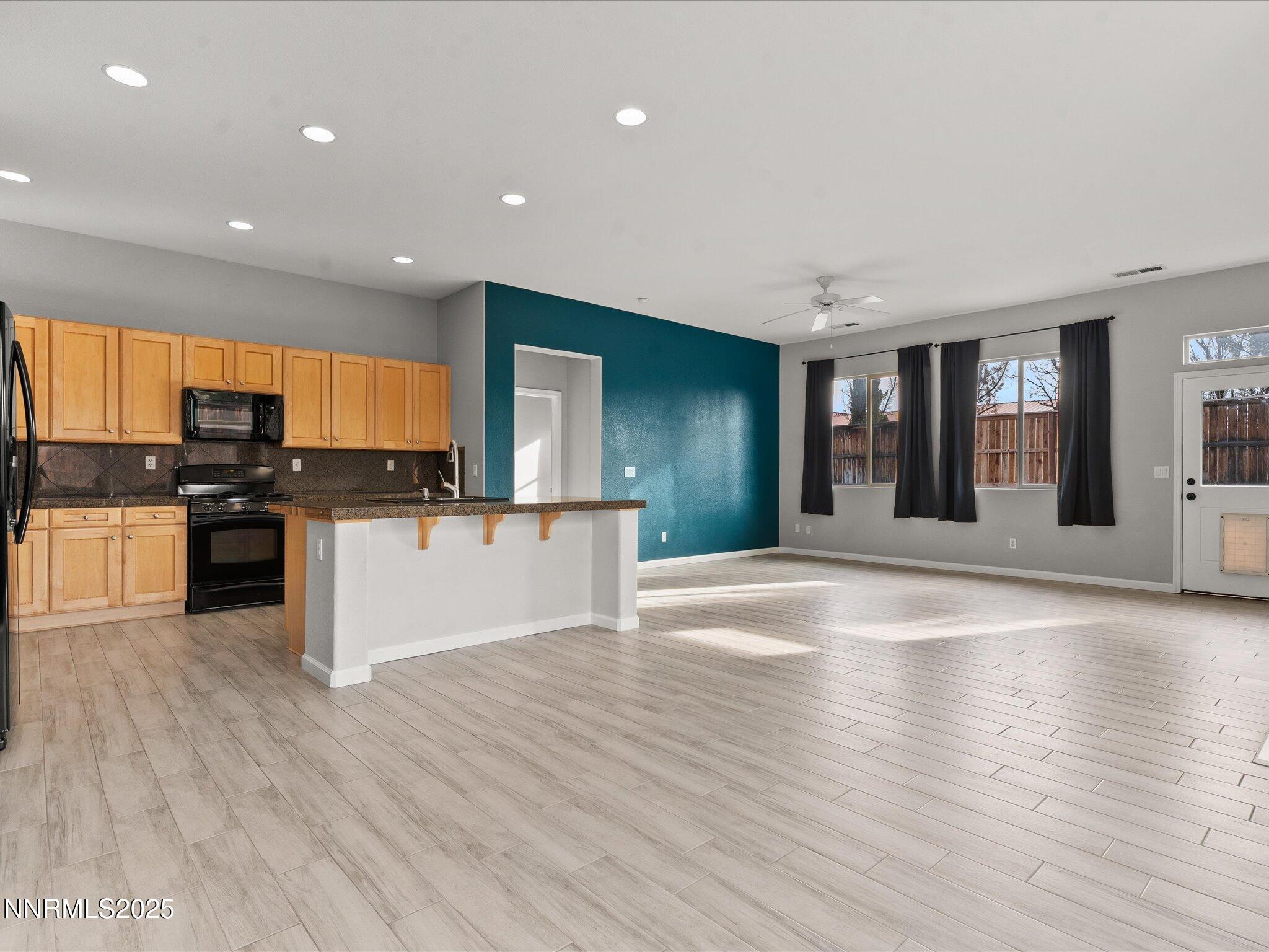 09-7100 Souverain Ln-108