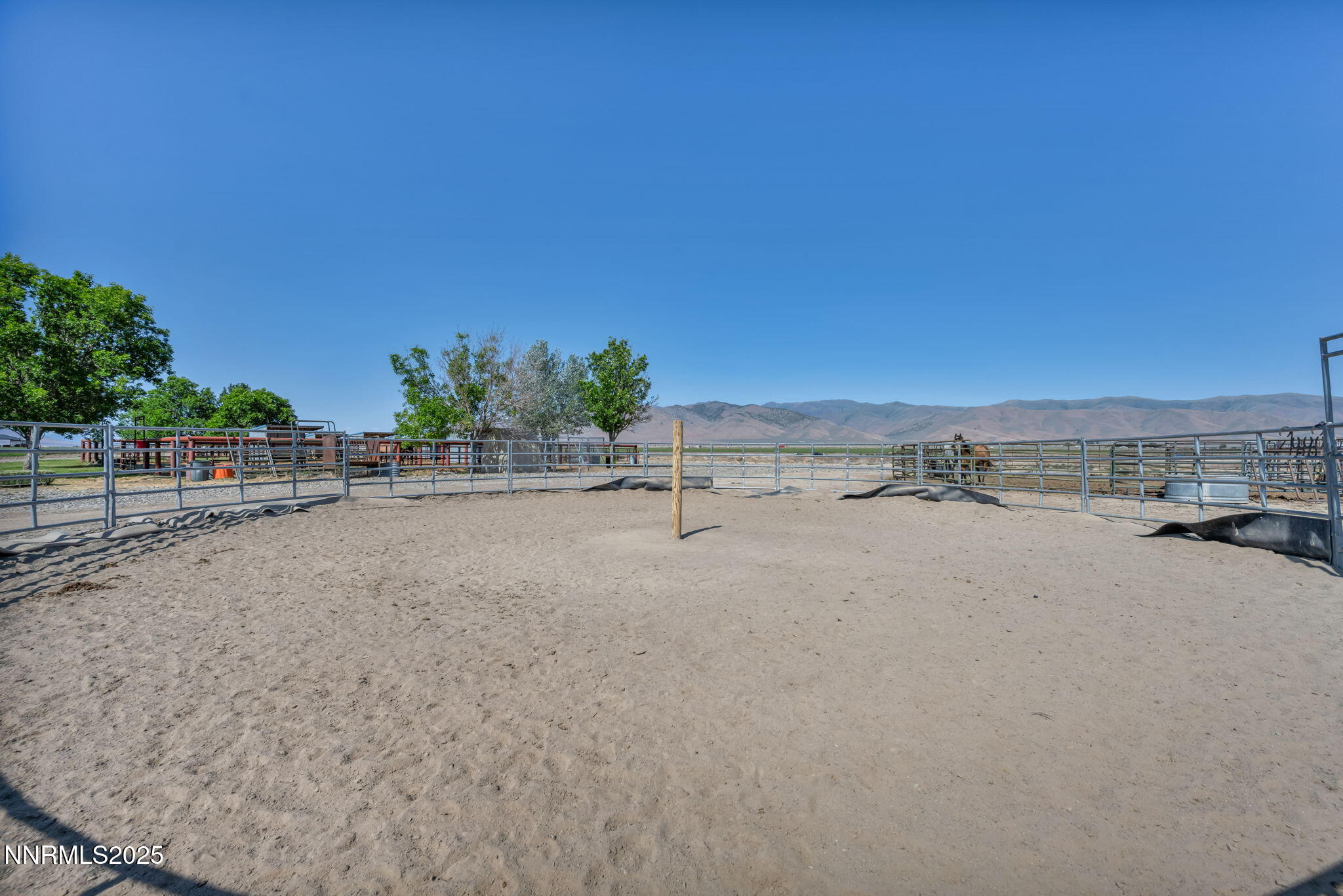 31-web-or-mls-2505-baines-rd