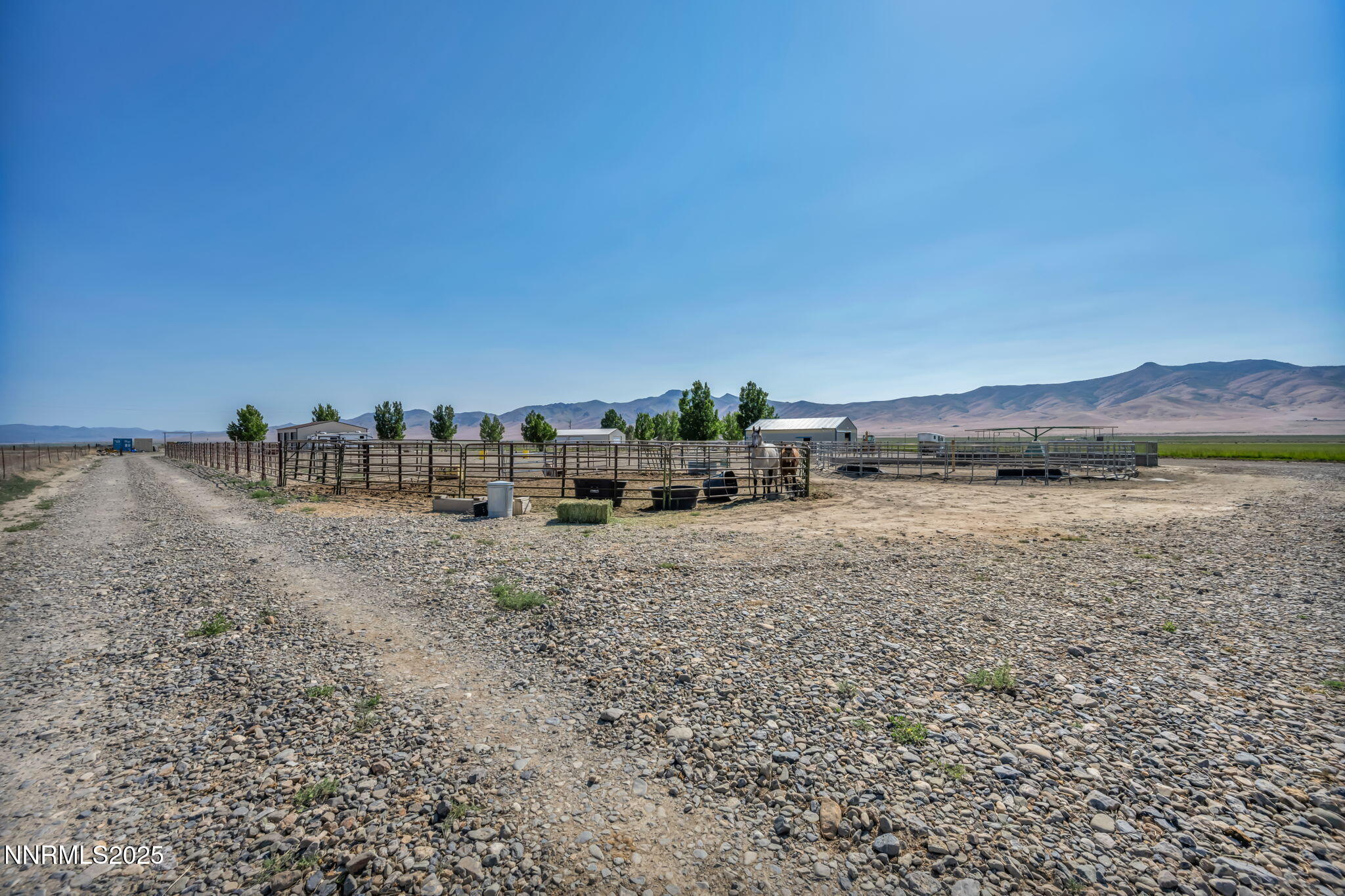 32-web-or-mls-2505-baines-rd