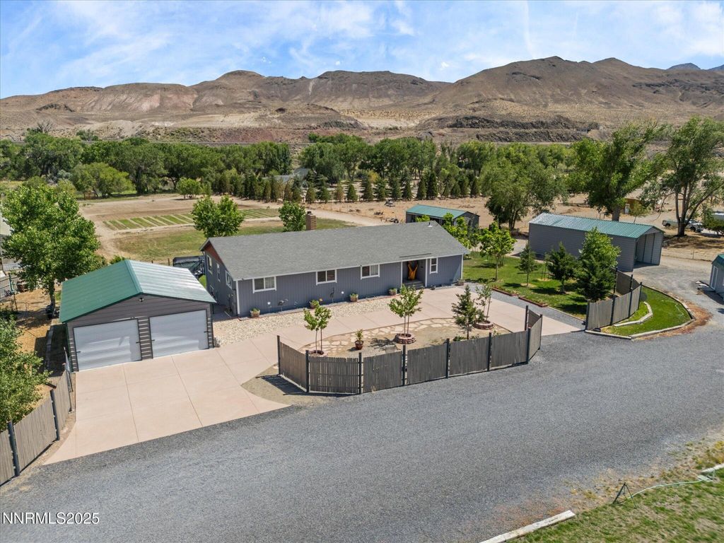 Photo of 31850 Cantlon Drive, Wadsworth, NV 89442 (MLS # 250052174)