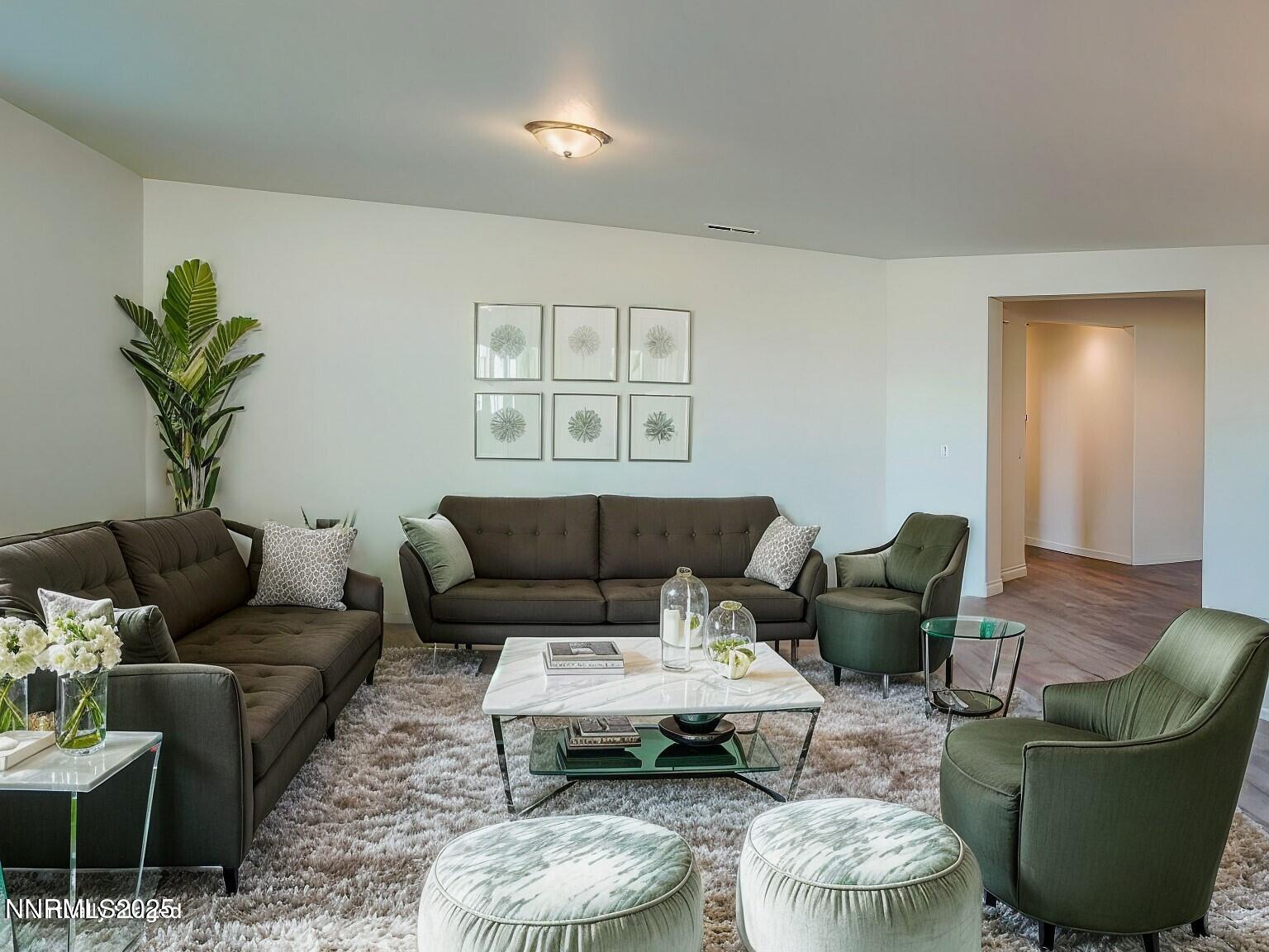 JV-Lot6-LR3-VirtualStaging-20241114_1522